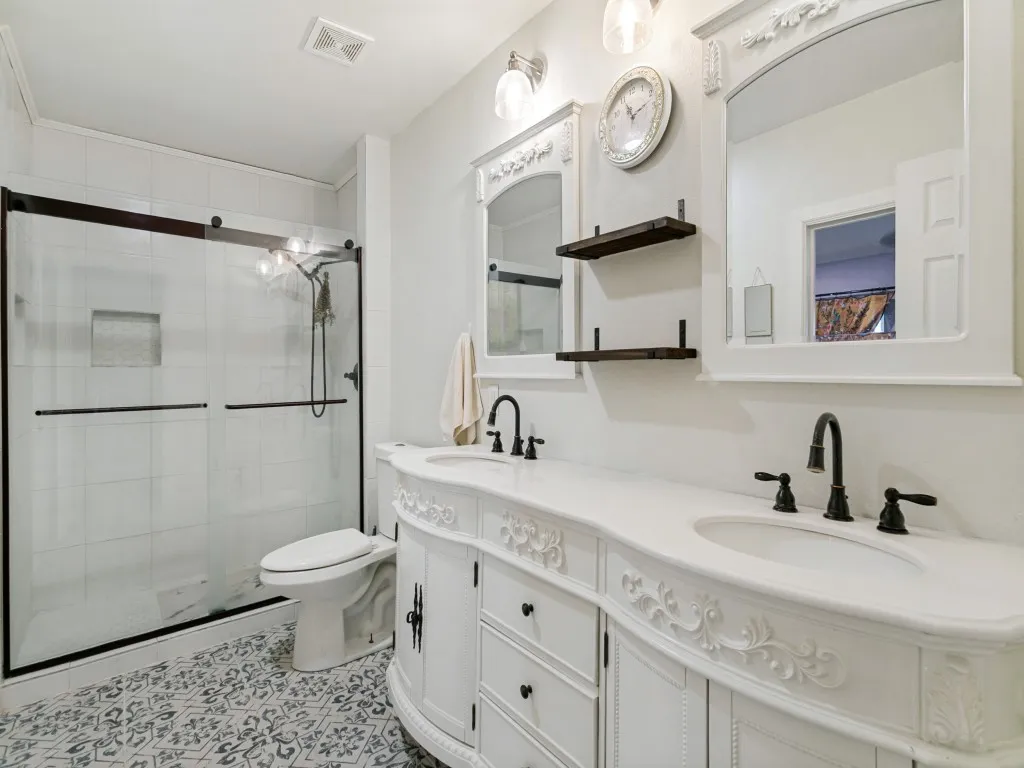 Single Family Residence For Sale in Tarrant County , 7439 Briar Road, Azle, Texas 76020, 4 Bedroom, 2 Bathroom, Garage spaces, 2,046 Sqft, built in 1990, mls#21369584, Real Estate Agent in Azle, Homes For Sale in Tarrant county, Homes For Sale in Azle, Realtor in Azle Texas, Real Estate Brokerage Independent Realty Texas, Luminita Cordes Realtor