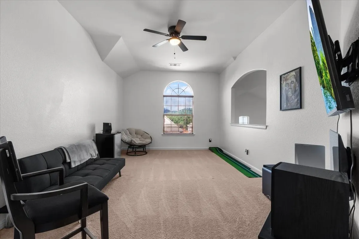Single Family Residence For Sale in Tarrant County , 2909 Merry View Lane, Fort Worth, Texas 76120, 4 Bedroom, 3 Bathroom, 2 Garage spaces, 2,533 Sqft, built in 2012, mls#21372764, Real Estate Agent in Fort Worth, Homes For Sale in Tarrant county, Homes For Sale in Fort Worth, Realtor in Fort Worth Texas, Real Estate Brokerage Independent Realty Texas, Luminita Cordes Realtor
