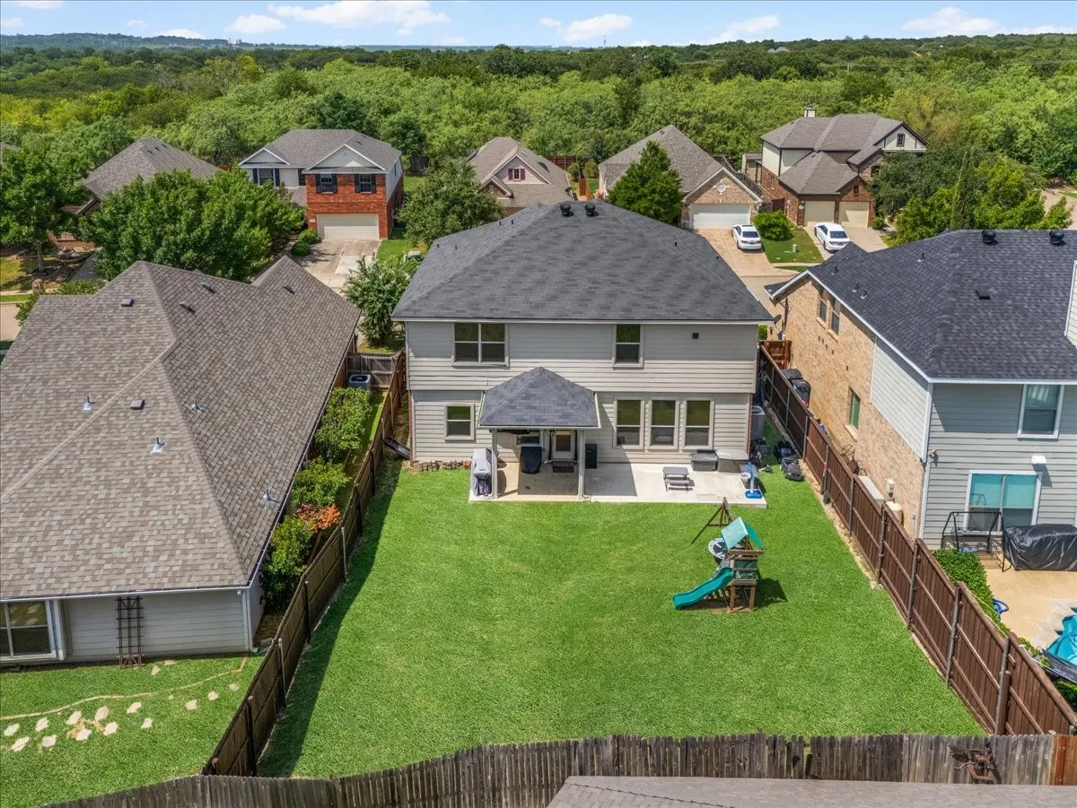 Single Family Residence For Sale in Tarrant County , 2909 Merry View Lane, Fort Worth, Texas 76120, 4 Bedroom, 3 Bathroom, 2 Garage spaces, 2,533 Sqft, built in 2012, mls#21372764, Real Estate Agent in Fort Worth, Homes For Sale in Tarrant county, Homes For Sale in Fort Worth, Realtor in Fort Worth Texas, Real Estate Brokerage Independent Realty Texas, Luminita Cordes Realtor