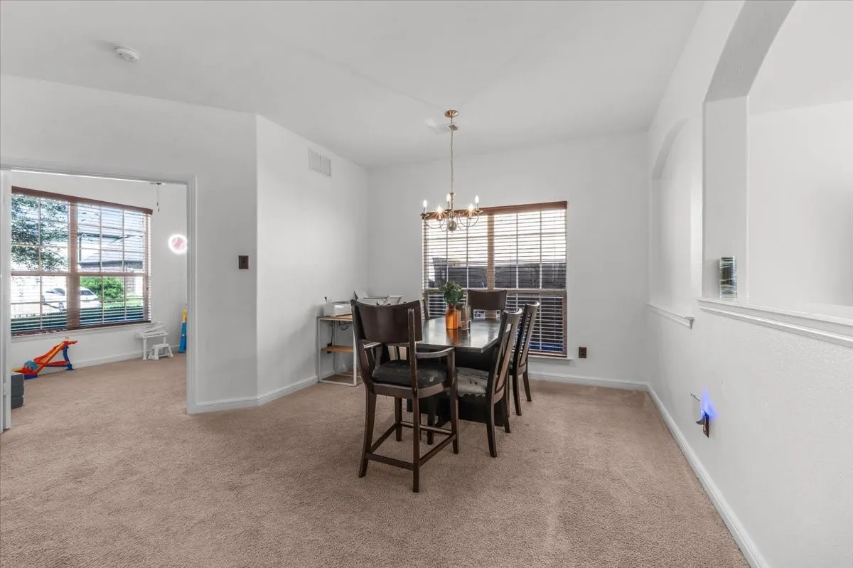 Single Family Residence For Sale in Tarrant County , 2909 Merry View Lane, Fort Worth, Texas 76120, 4 Bedroom, 3 Bathroom, 2 Garage spaces, 2,533 Sqft, built in 2012, mls#21372764, Real Estate Agent in Fort Worth, Homes For Sale in Tarrant county, Homes For Sale in Fort Worth, Realtor in Fort Worth Texas, Real Estate Brokerage Independent Realty Texas, Luminita Cordes Realtor