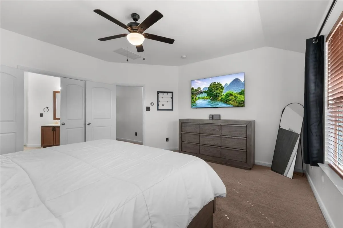 Single Family Residence For Sale in Tarrant County , 2909 Merry View Lane, Fort Worth, Texas 76120, 4 Bedroom, 3 Bathroom, 2 Garage spaces, 2,533 Sqft, built in 2012, mls#21372764, Real Estate Agent in Fort Worth, Homes For Sale in Tarrant county, Homes For Sale in Fort Worth, Realtor in Fort Worth Texas, Real Estate Brokerage Independent Realty Texas, Luminita Cordes Realtor