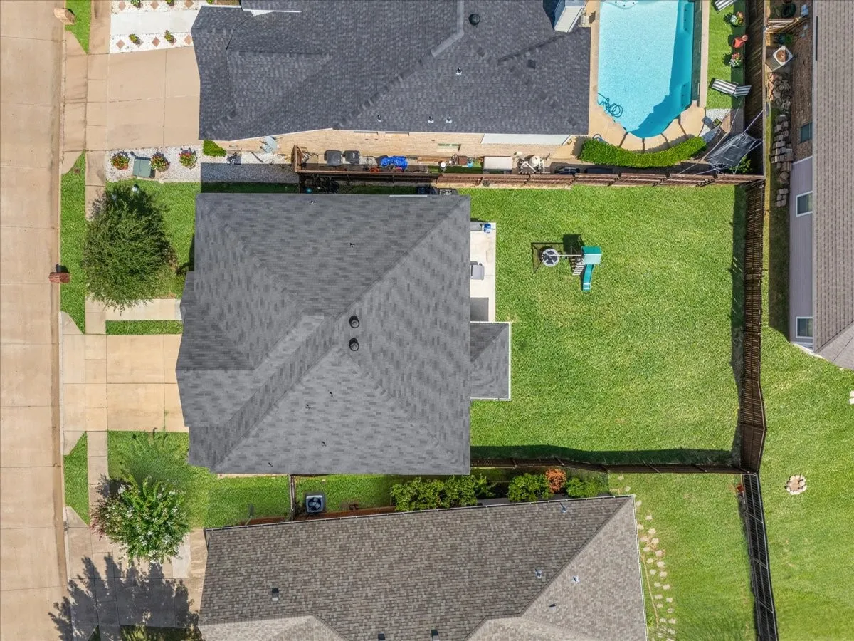 Single Family Residence For Sale in Tarrant County , 2909 Merry View Lane, Fort Worth, Texas 76120, 4 Bedroom, 3 Bathroom, 2 Garage spaces, 2,533 Sqft, built in 2012, mls#21372764, Real Estate Agent in Fort Worth, Homes For Sale in Tarrant county, Homes For Sale in Fort Worth, Realtor in Fort Worth Texas, Real Estate Brokerage Independent Realty Texas, Luminita Cordes Realtor