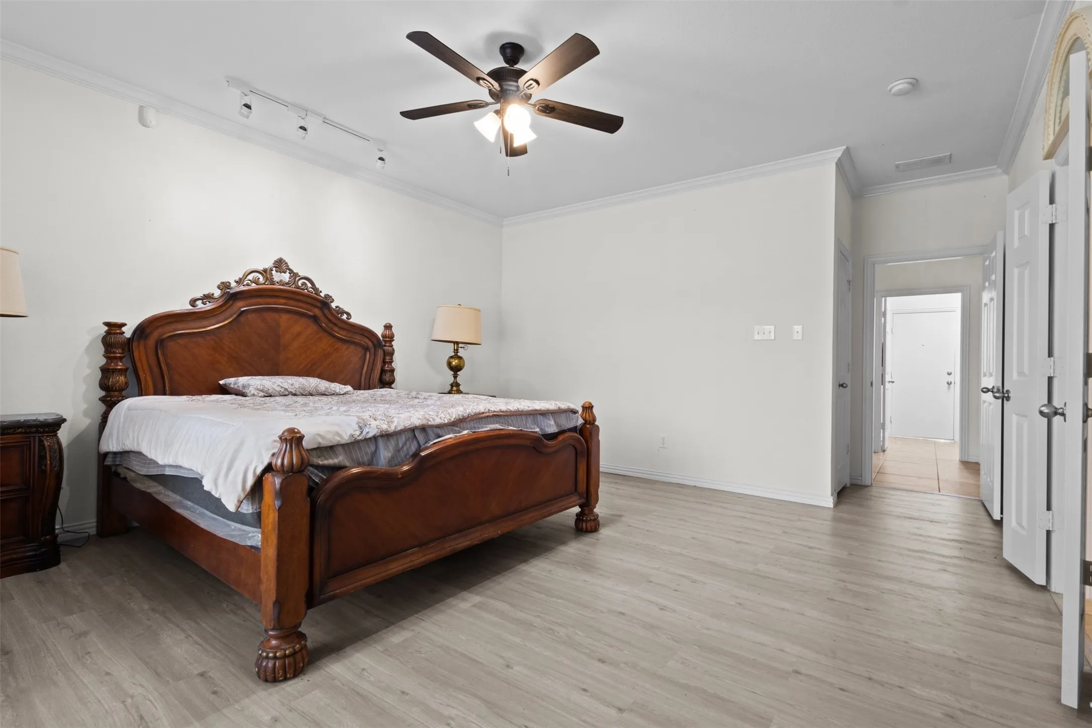 Single Family Residence For Sale in Dallas County , 7513 Kallan Drive, Rowlett, Texas 75089, 5 Bedroom, 3 Bathroom, 2 Garage spaces, 3,542 Sqft, built in 2005, mls#21372212, Real Estate Agent in Rowlett, Homes For Sale in Dallas county, Homes For Sale in Rowlett, Realtor in Rowlett Texas, Real Estate Brokerage Independent Realty Texas, Luminita Cordes Realtor