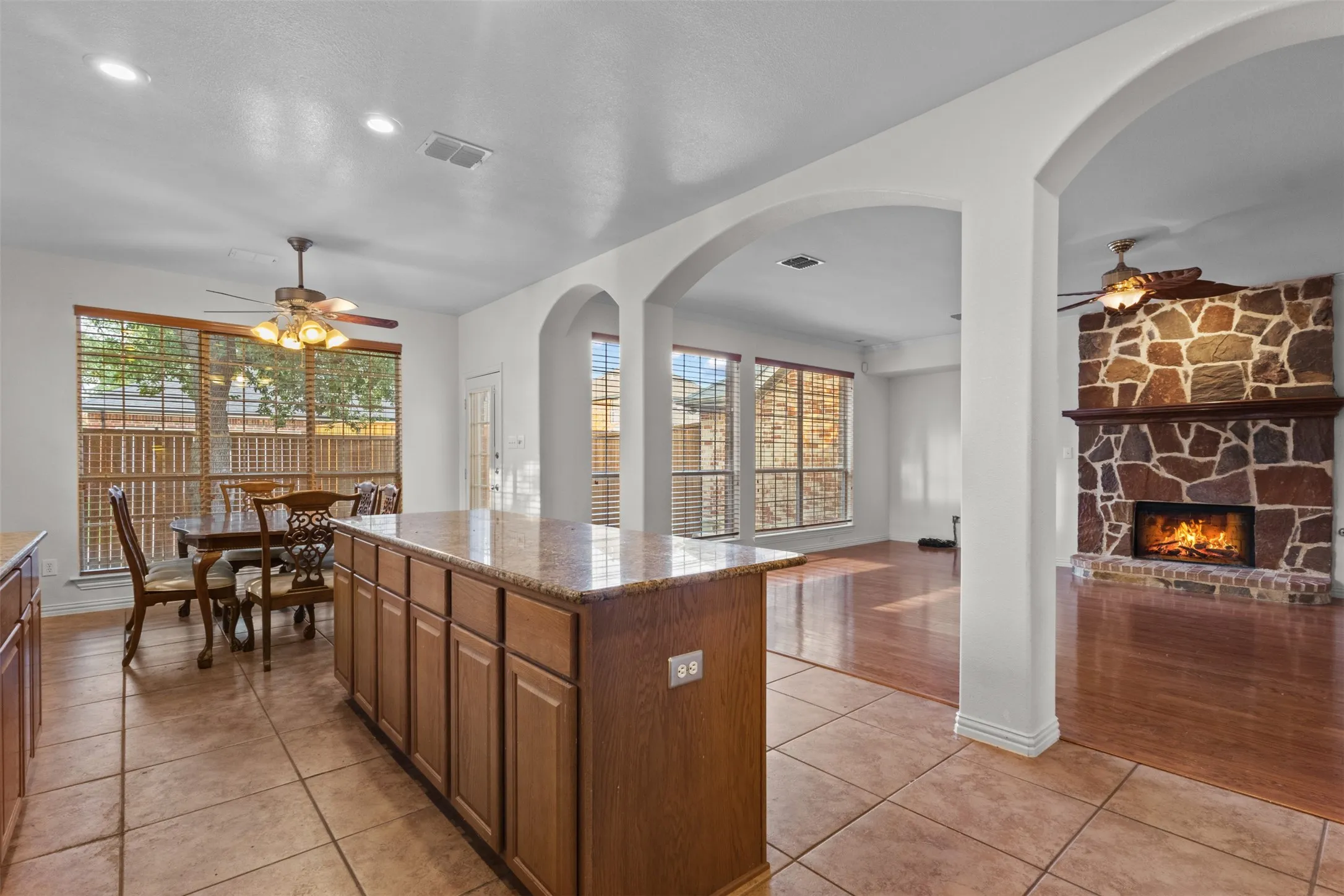 Single Family Residence For Sale in Dallas County , 7513 Kallan Drive, Rowlett, Texas 75089, 5 Bedroom, 3 Bathroom, 2 Garage spaces, 3,542 Sqft, built in 2005, mls#21372212, Real Estate Agent in Rowlett, Homes For Sale in Dallas county, Homes For Sale in Rowlett, Realtor in Rowlett Texas, Real Estate Brokerage Independent Realty Texas, Luminita Cordes Realtor