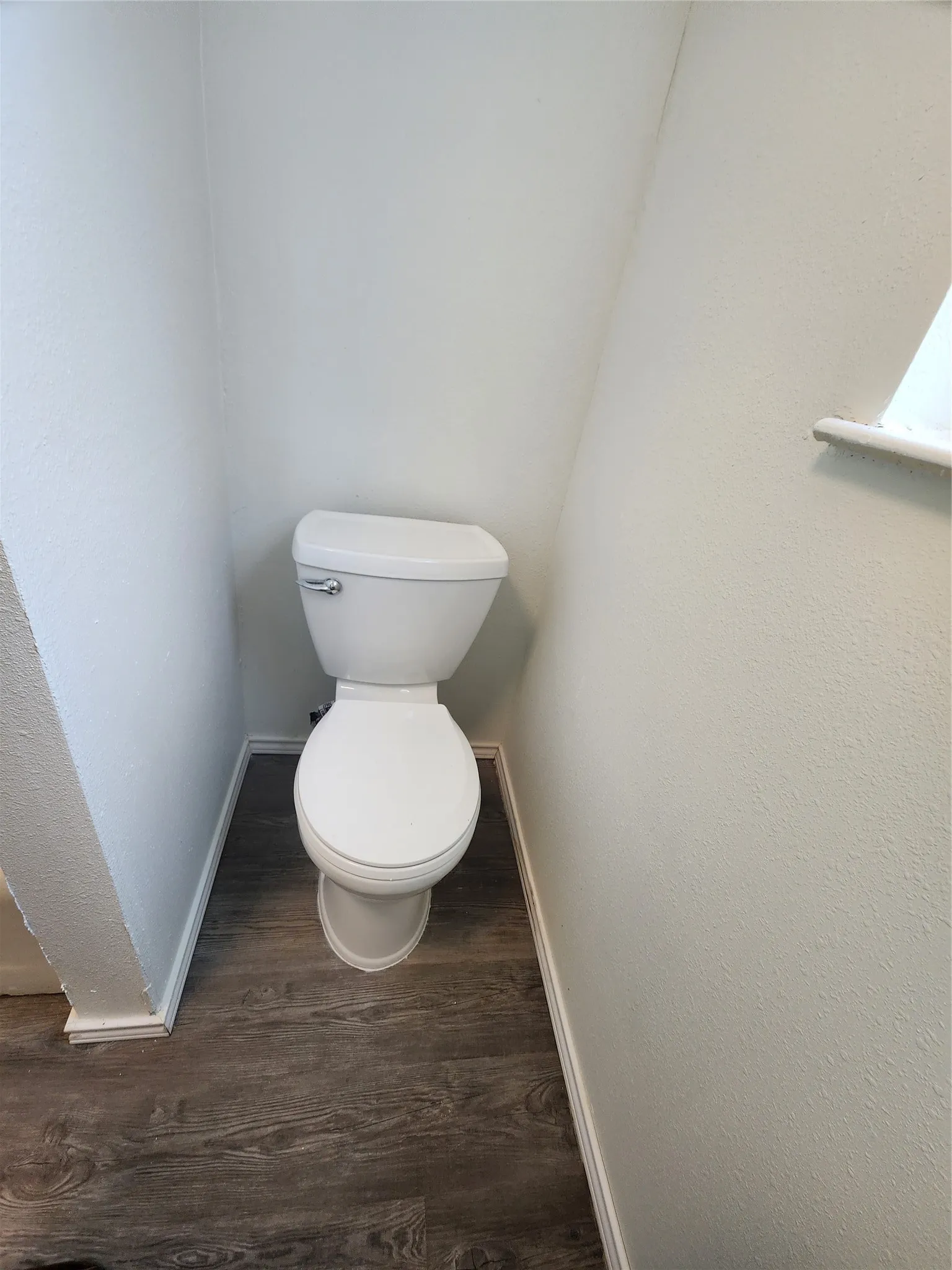 Apartment For Rent in Denton County , 2404 Louise Street 4, Denton, Texas 76201, 2 Bedroom, 1 Bathroom, Garage spaces, 810 Sqft, built in 1967, mls#21372877, Real Estate Agent in Denton, Homes For Rent in Denton county, Homes For Rent in Denton, Realtor in Denton Texas, Real Estate Brokerage Independent Realty Texas, Luminita Cordes Realtor