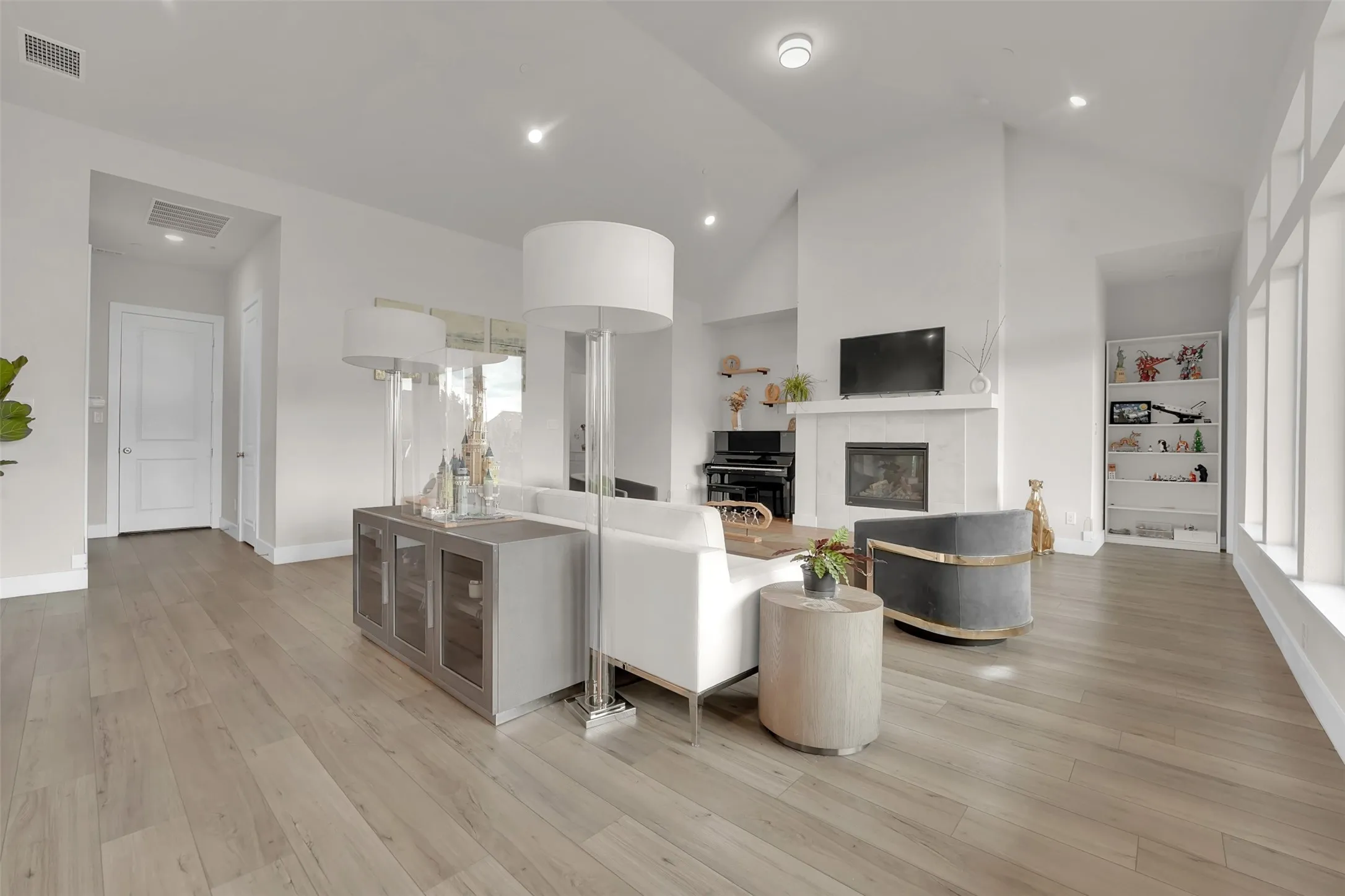 Single Family Residence For Rent in Collin County , 506 Lakeshore Boulevard, Allen, Texas 75002, 3 Bedroom, 4 Bathroom, 3 Garage spaces, 3,125 Sqft, built in 2021, mls#21371158, Real Estate Agent in Allen, Homes For Rent in Collin county, Homes For Rent in Allen, Realtor in Allen Texas, Real Estate Brokerage Independent Realty Texas, Luminita Cordes Realtor