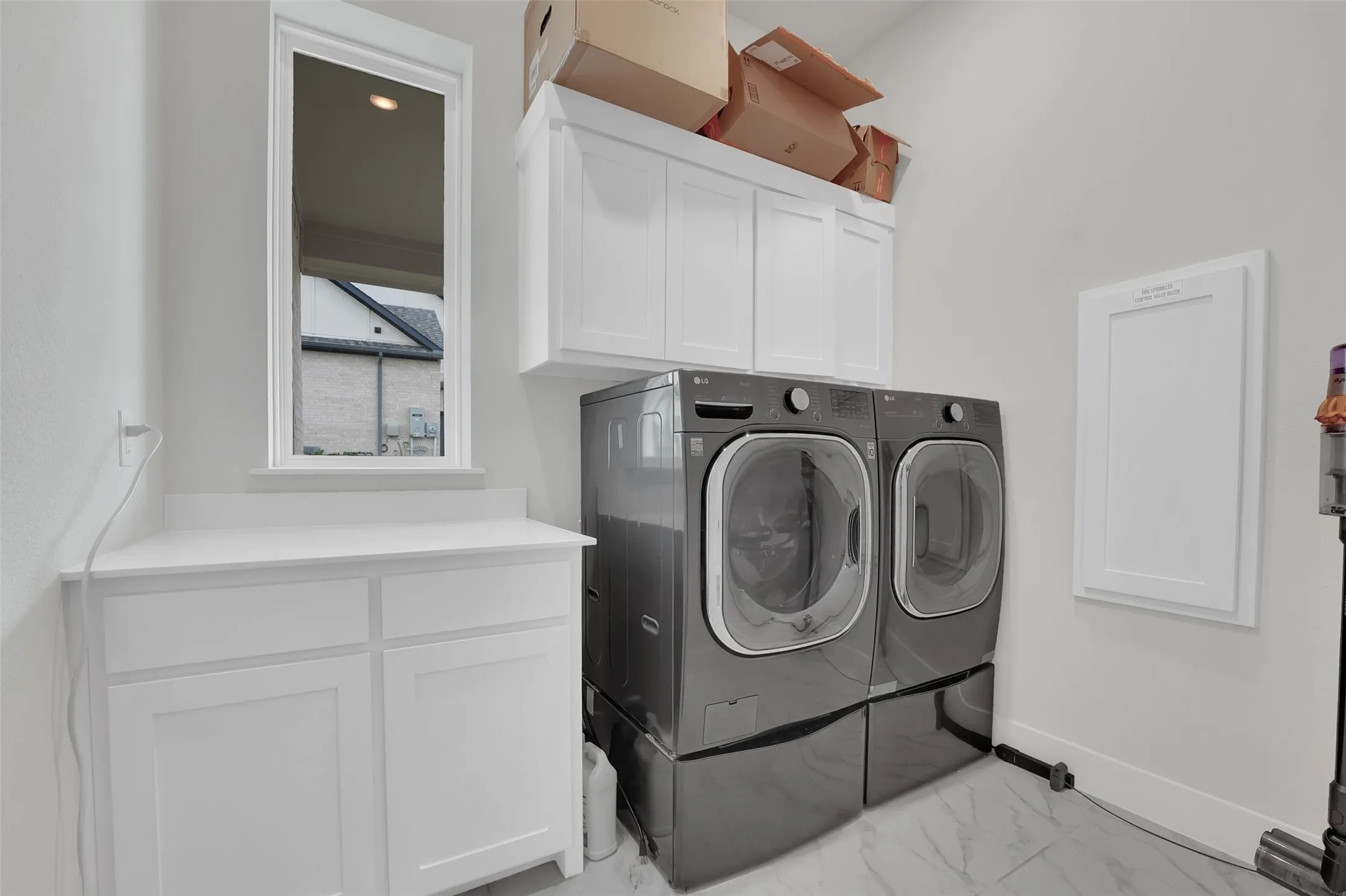 Single Family Residence For Rent in Collin County , 506 Lakeshore Boulevard, Allen, Texas 75002, 3 Bedroom, 4 Bathroom, 3 Garage spaces, 3,125 Sqft, built in 2021, mls#21371158, Real Estate Agent in Allen, Homes For Rent in Collin county, Homes For Rent in Allen, Realtor in Allen Texas, Real Estate Brokerage Independent Realty Texas, Luminita Cordes Realtor