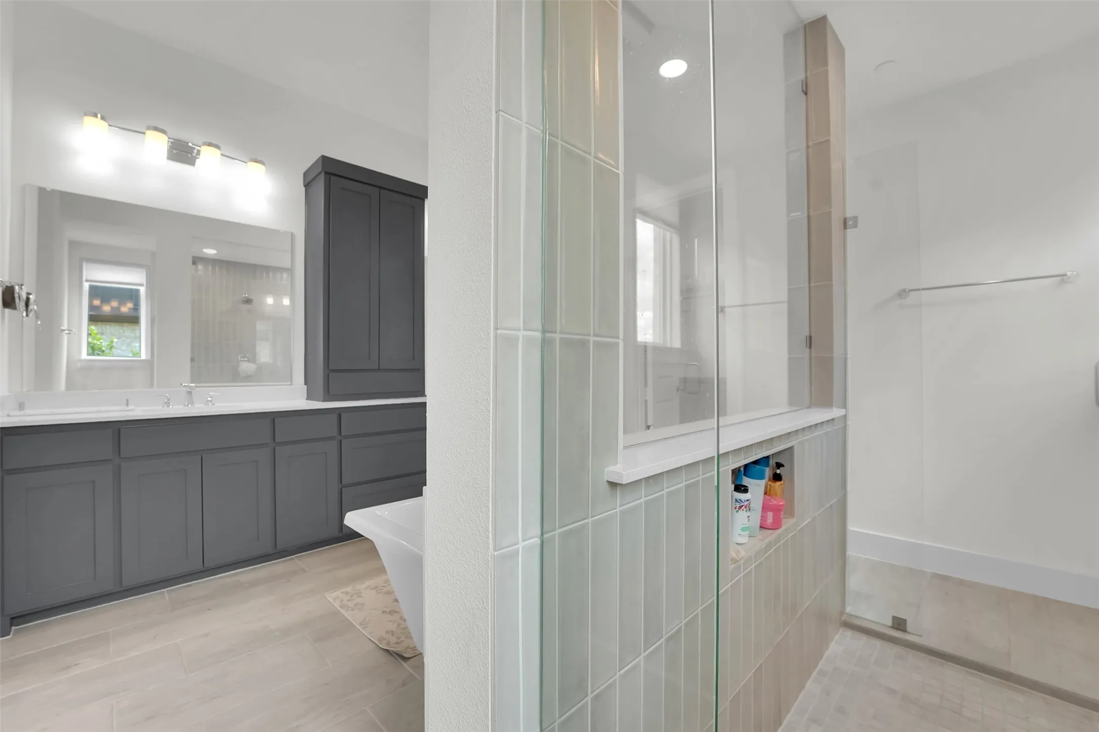 Single Family Residence For Rent in Collin County , 506 Lakeshore Boulevard, Allen, Texas 75002, 3 Bedroom, 4 Bathroom, 3 Garage spaces, 3,125 Sqft, built in 2021, mls#21371158, Real Estate Agent in Allen, Homes For Rent in Collin county, Homes For Rent in Allen, Realtor in Allen Texas, Real Estate Brokerage Independent Realty Texas, Luminita Cordes Realtor
