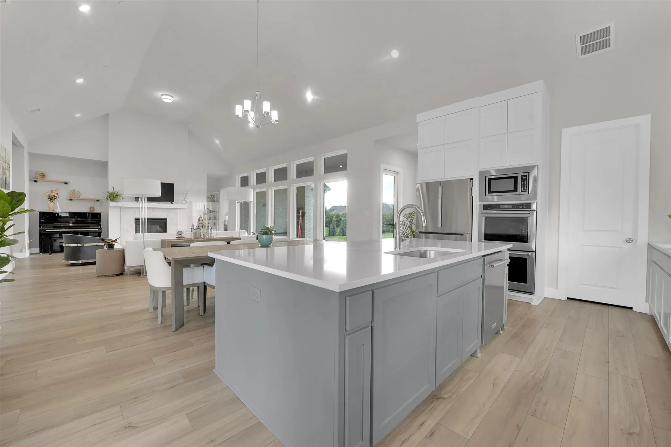 Single Family Residence For Rent in Collin County , 506 Lakeshore Boulevard, Allen, Texas 75002, 3 Bedroom, 4 Bathroom, 3 Garage spaces, 3,125 Sqft, built in 2021, mls#21371158, Real Estate Agent in Allen, Homes For Rent in Collin county, Homes For Rent in Allen, Realtor in Allen Texas, Real Estate Brokerage Independent Realty Texas, Luminita Cordes Realtor