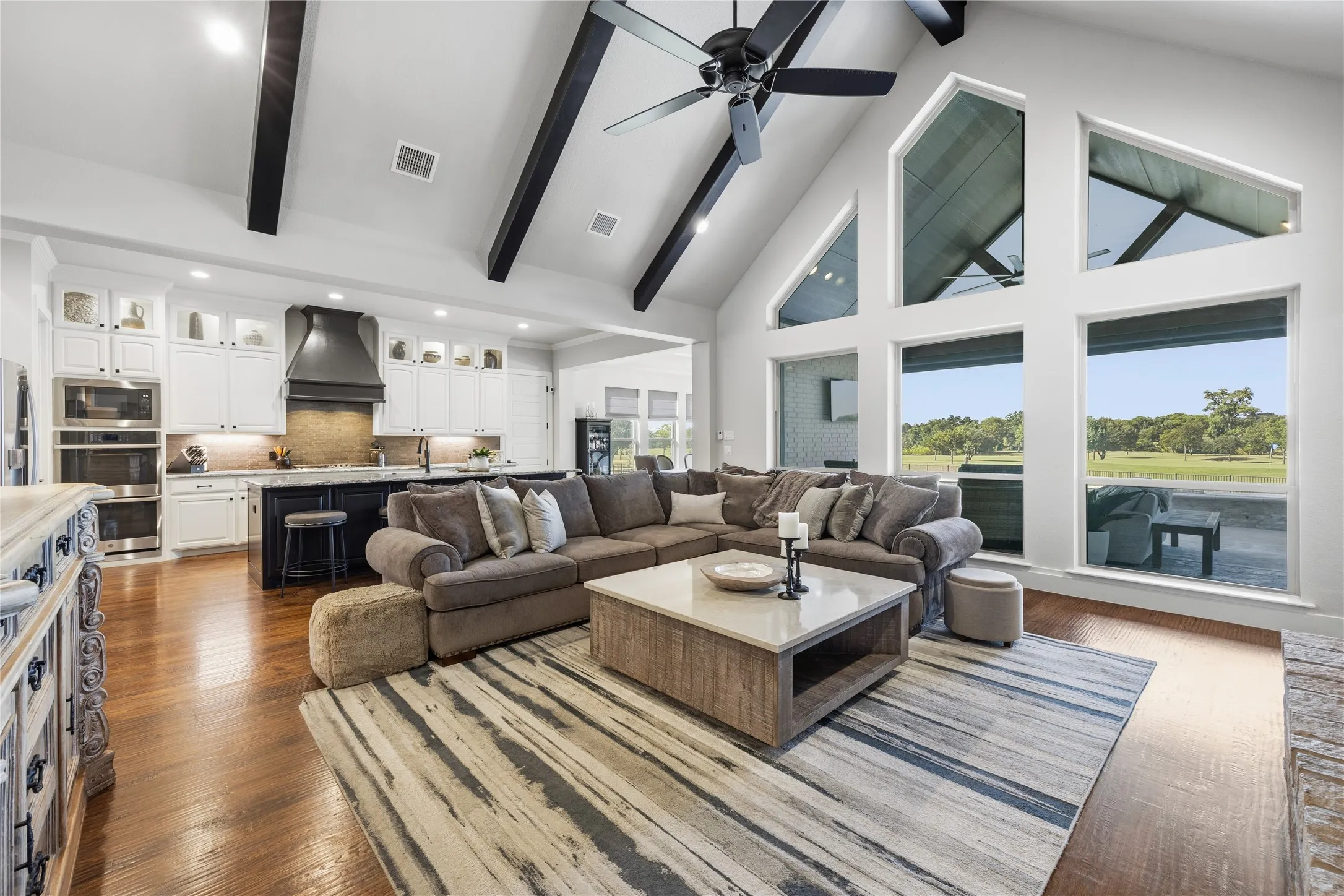 Single Family Residence For Sale in Parker County , 1345 Crown Valley Drive, Weatherford, Texas 76087, 4 Bedroom, 3 Bathroom, 3 Garage spaces, 3,488 Sqft, built in 2020, mls#21370474, Real Estate Agent in Weatherford, Homes For Sale in Parker county, Homes For Sale in Weatherford, Realtor in Weatherford Texas, Real Estate Brokerage Independent Realty Texas, Luminita Cordes Realtor