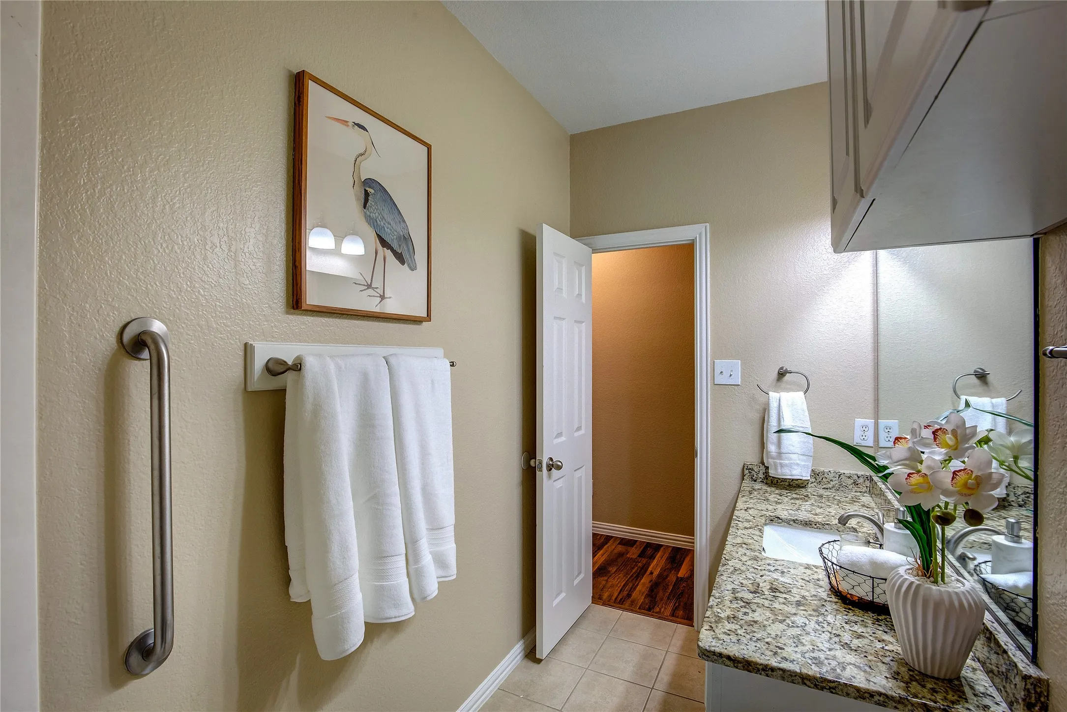 Single Family Residence For Rent in Collin County , 840 Brittany Way, Prosper, Texas 75078, 4 Bedroom, 2 Bathroom, 2 Garage spaces, 2,457 Sqft, built in 2002, mls#21363528, Real Estate Agent in Prosper, Homes For Rent in Collin county, Homes For Rent in Prosper, Realtor in Prosper Texas, Real Estate Brokerage Independent Realty Texas, Luminita Cordes Realtor