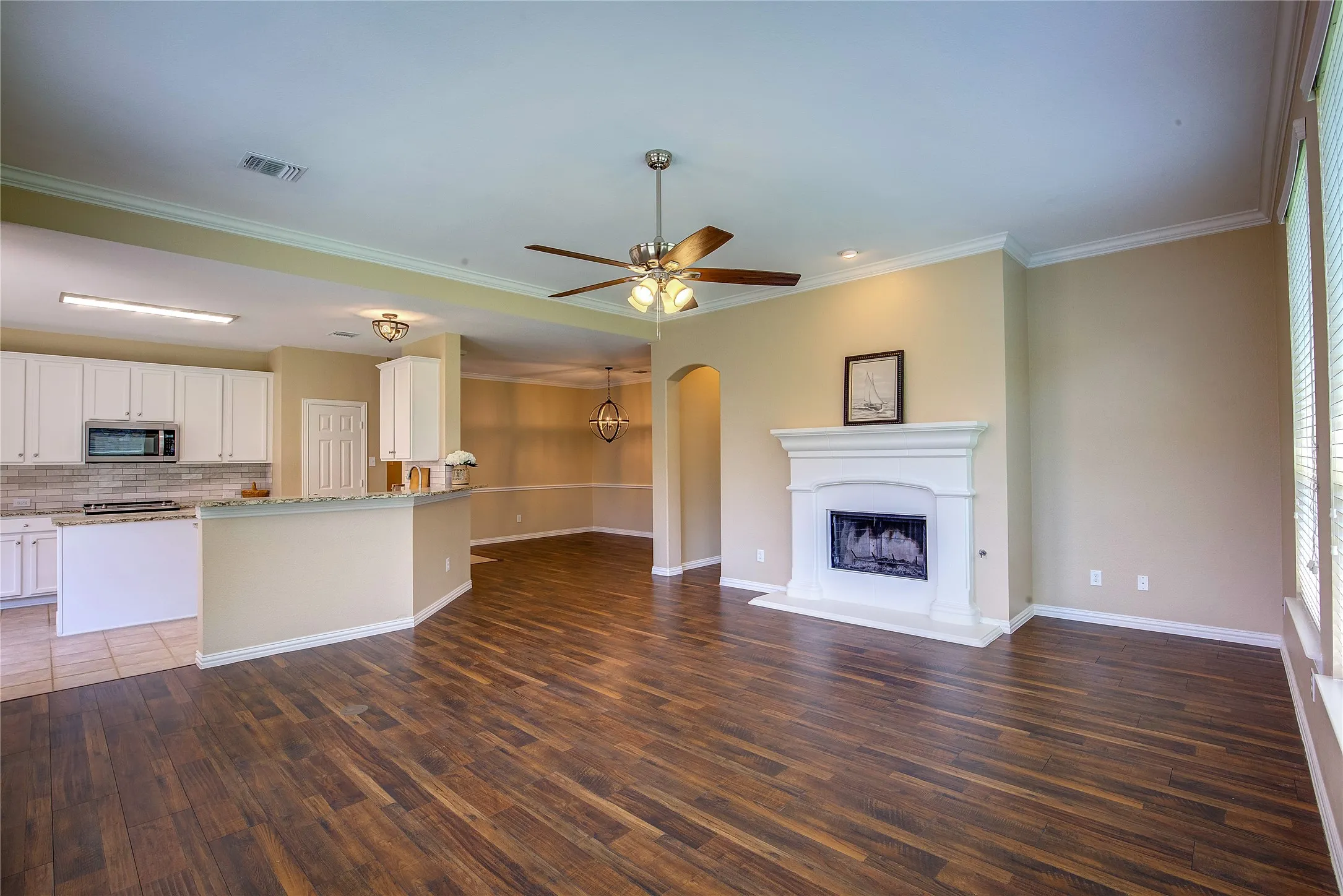 Single Family Residence For Rent in Collin County , 840 Brittany Way, Prosper, Texas 75078, 4 Bedroom, 2 Bathroom, 2 Garage spaces, 2,457 Sqft, built in 2002, mls#21363528, Real Estate Agent in Prosper, Homes For Rent in Collin county, Homes For Rent in Prosper, Realtor in Prosper Texas, Real Estate Brokerage Independent Realty Texas, Luminita Cordes Realtor