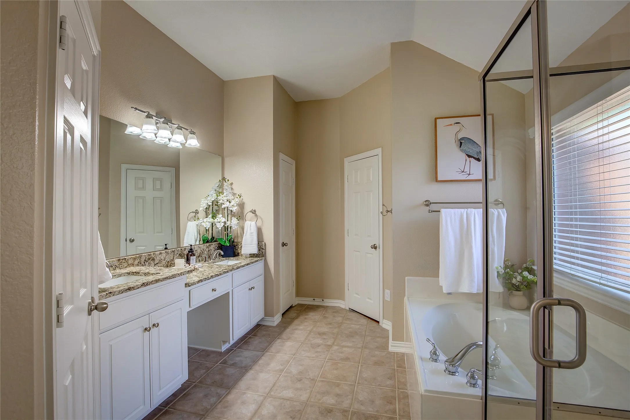 Single Family Residence For Rent in Collin County , 840 Brittany Way, Prosper, Texas 75078, 4 Bedroom, 2 Bathroom, 2 Garage spaces, 2,457 Sqft, built in 2002, mls#21363528, Real Estate Agent in Prosper, Homes For Rent in Collin county, Homes For Rent in Prosper, Realtor in Prosper Texas, Real Estate Brokerage Independent Realty Texas, Luminita Cordes Realtor