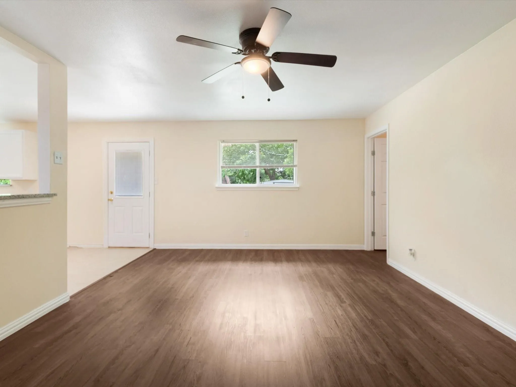 Single Family Residence For Rent in Tarrant County , 4901 Richardson Street, Fort Worth, Texas 76119, 4 Bedroom, 2 Bathroom, Garage spaces, 1,744 Sqft, built in 1972, mls#21372879, Real Estate Agent in Fort Worth, Homes For Rent in Tarrant county, Homes For Rent in Fort Worth, Realtor in Fort Worth Texas, Real Estate Brokerage Independent Realty Texas, Luminita Cordes Realtor