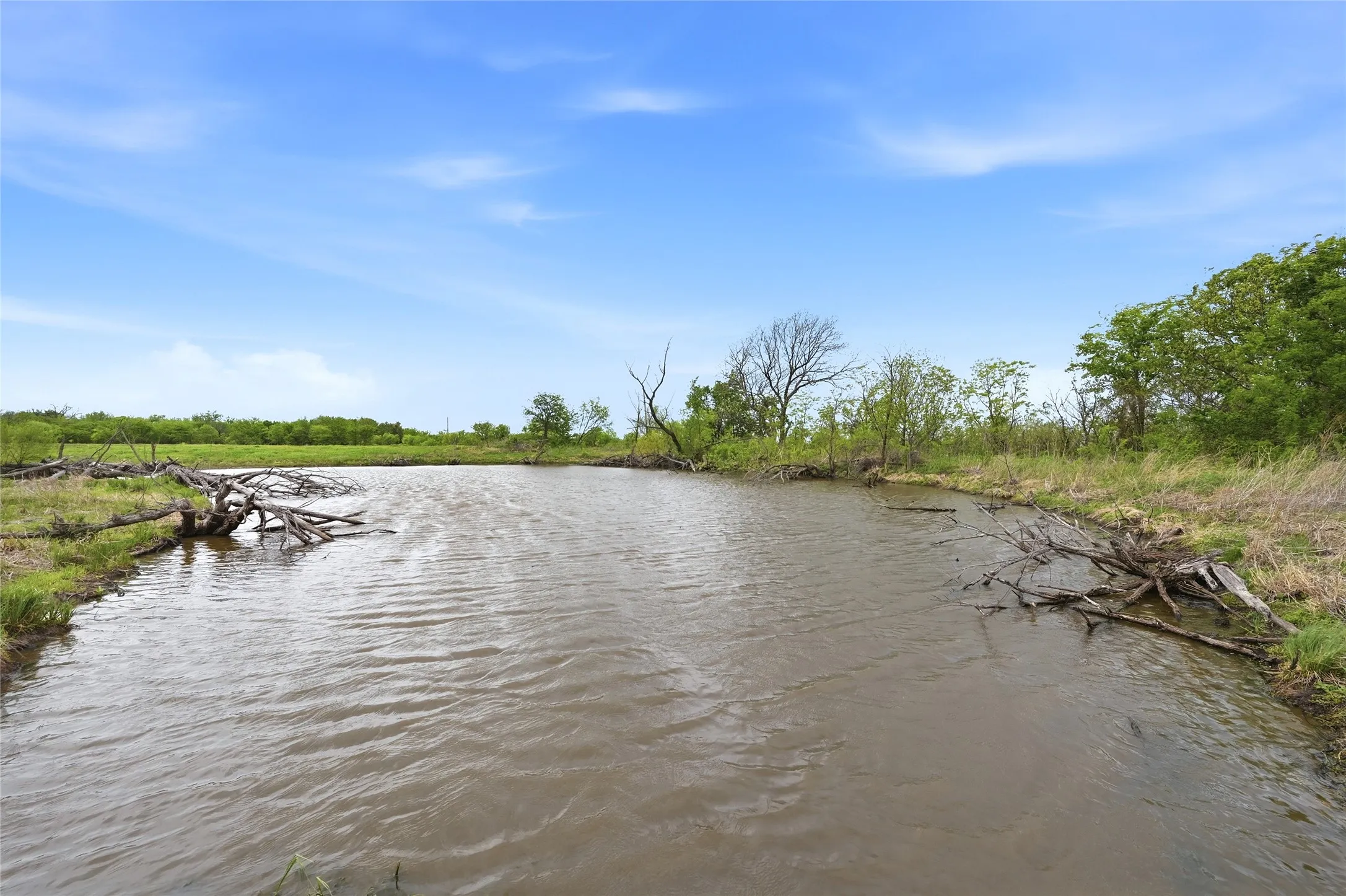 Warehouse For Sale in Grayson County , 656 Southeast Loop, Denison, Texas 75020, 0, 0, Garage spaces, 0 Sqft, built in 0, mls#21372841, Real Estate Agent in Denison, Homes For Sale in Grayson county, Homes For Sale in Denison, Realtor in Denison Texas, Real Estate Brokerage Independent Realty Texas, Luminita Cordes Realtor
