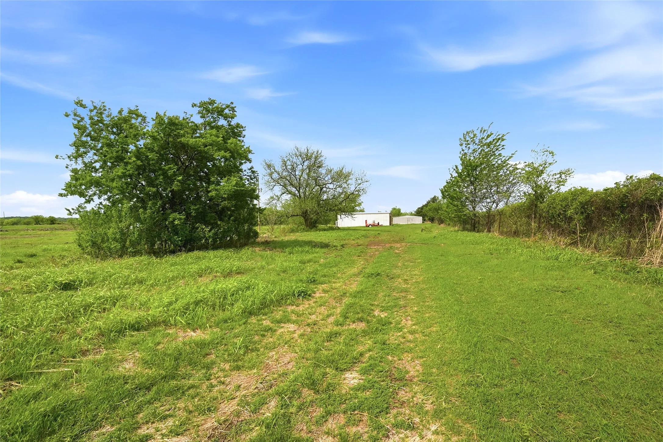 Warehouse For Sale in Grayson County , 656 Southeast Loop, Denison, Texas 75020, 0, 0, Garage spaces, 0 Sqft, built in 0, mls#21372841, Real Estate Agent in Denison, Homes For Sale in Grayson county, Homes For Sale in Denison, Realtor in Denison Texas, Real Estate Brokerage Independent Realty Texas, Luminita Cordes Realtor