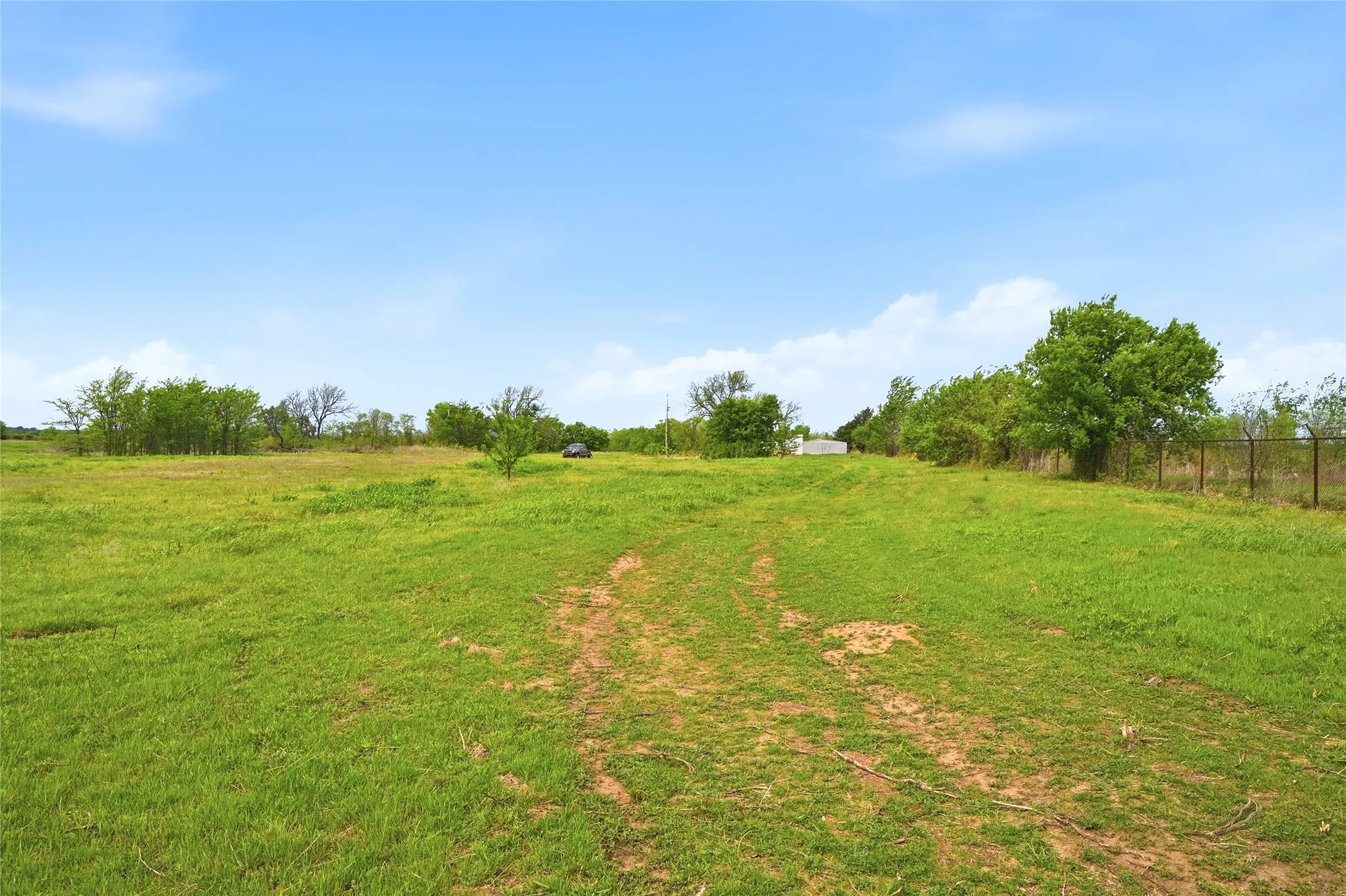 Warehouse For Sale in Grayson County , 656 Southeast Loop, Denison, Texas 75020, 0, 0, Garage spaces, 0 Sqft, built in 0, mls#21372841, Real Estate Agent in Denison, Homes For Sale in Grayson county, Homes For Sale in Denison, Realtor in Denison Texas, Real Estate Brokerage Independent Realty Texas, Luminita Cordes Realtor