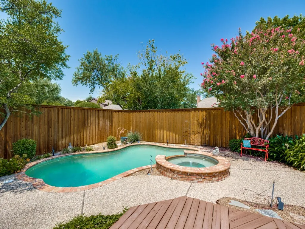 Single Family Residence For Sale in Collin County , 3801 Graphic Place, Plano, Texas 75075, 3 Bedroom, 3 Bathroom, 2 Garage spaces, 2,372 Sqft, built in 1981, mls#21372815, Real Estate Agent in Plano, Homes For Sale in Collin county, Homes For Sale in Plano, Realtor in Plano Texas, Real Estate Brokerage Independent Realty Texas, Luminita Cordes Realtor