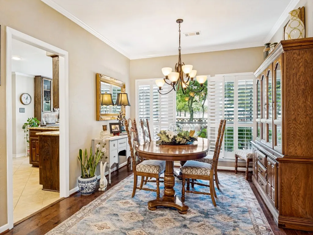 Single Family Residence For Sale in Collin County , 3801 Graphic Place, Plano, Texas 75075, 3 Bedroom, 3 Bathroom, 2 Garage spaces, 2,372 Sqft, built in 1981, mls#21372815, Real Estate Agent in Plano, Homes For Sale in Collin county, Homes For Sale in Plano, Realtor in Plano Texas, Real Estate Brokerage Independent Realty Texas, Luminita Cordes Realtor