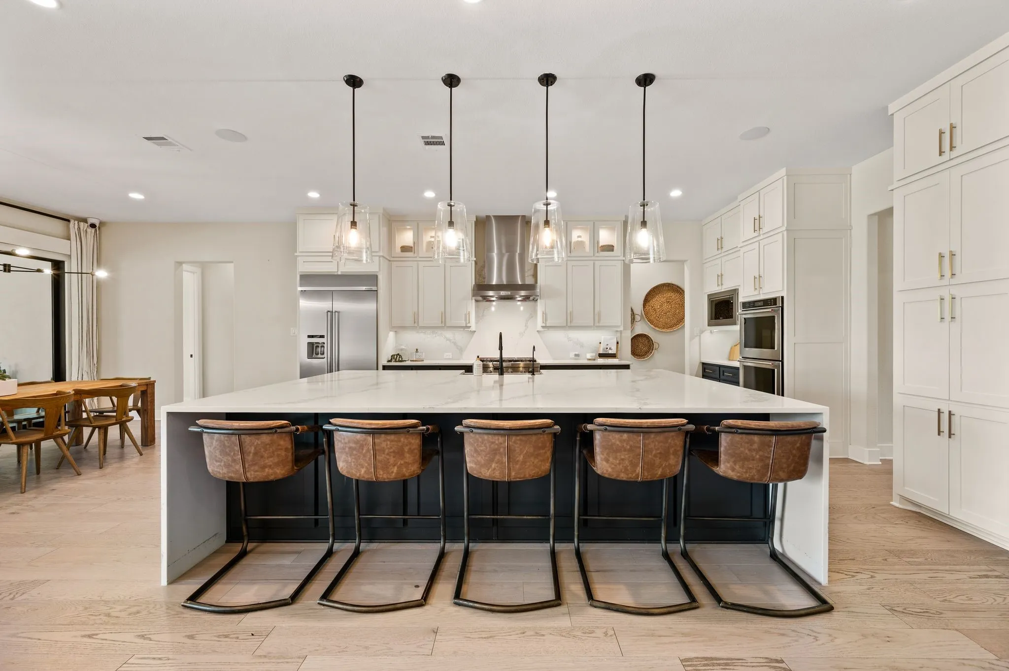 Single Family Residence For Rent in Denton County , 4104 Silverstein Street, Flower Mound, Texas 75022, 5 Bedroom, 6 Bathroom, 3 Garage spaces, 6,304 Sqft, built in 2021, mls#21372889, Real Estate Agent in Flower Mound, Homes For Rent in Denton county, Homes For Rent in Flower Mound, Realtor in Flower Mound Texas, Real Estate Brokerage Independent Realty Texas, Luminita Cordes Realtor