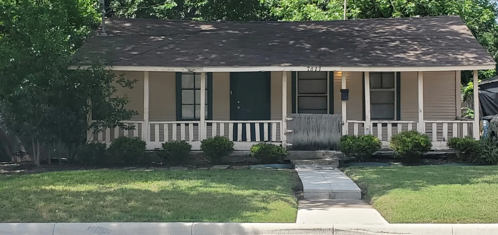 Single Family Residence For Sale in Tarrant County , 7613 Marys Creek Drive, Fort Worth, Texas 76116, 1 Bedroom, 1 Bathroom, Garage spaces, 720 Sqft, built in 1935, mls#21371261, Real Estate Agent in Fort Worth, Homes For Sale in Tarrant county, Homes For Sale in Fort Worth, Realtor in Fort Worth Texas, Real Estate Brokerage Independent Realty Texas, Luminita Cordes Realtor