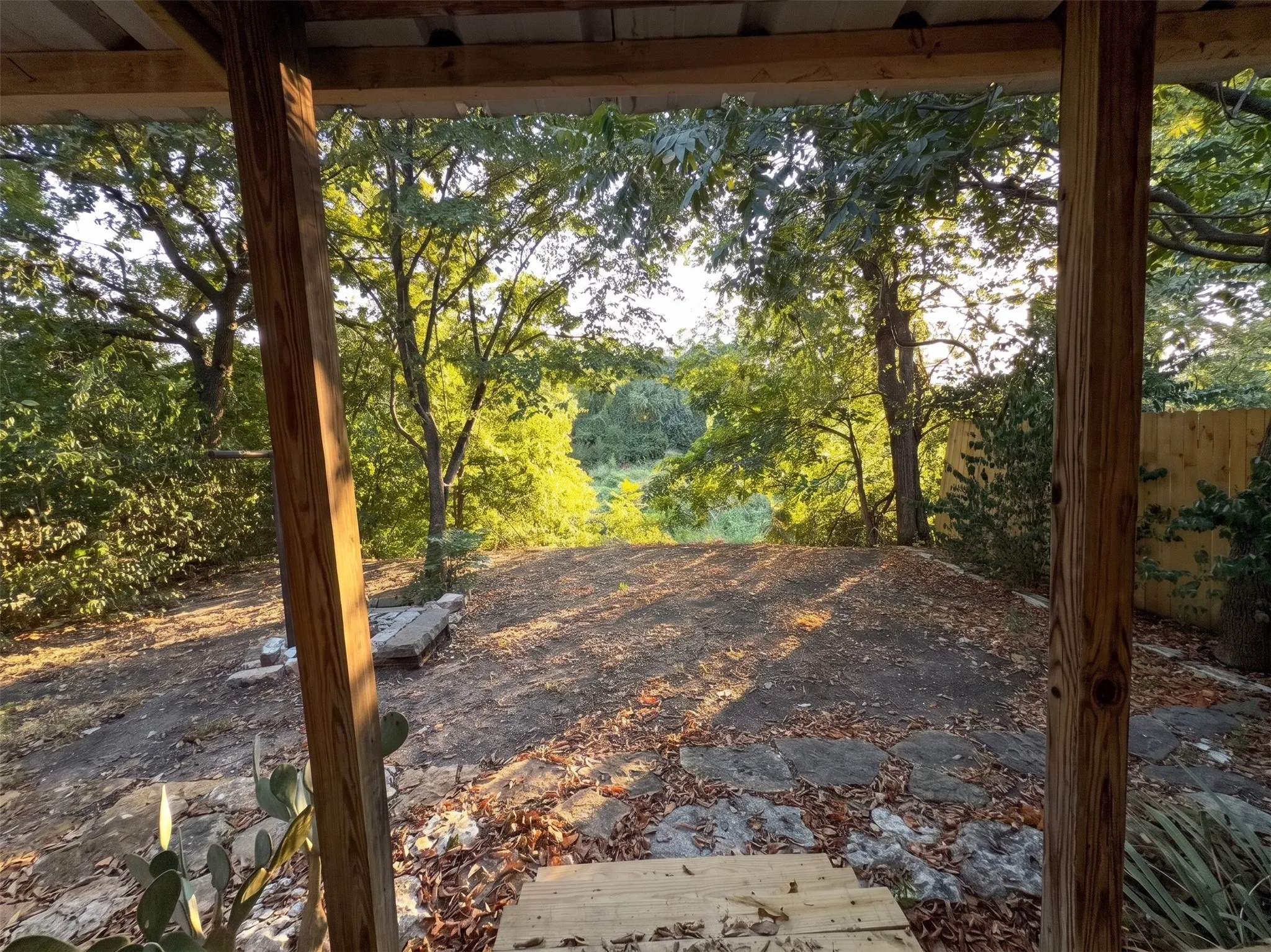 Single Family Residence For Sale in Tarrant County , 7613 Marys Creek Drive, Fort Worth, Texas 76116, 1 Bedroom, 1 Bathroom, Garage spaces, 720 Sqft, built in 1935, mls#21371261, Real Estate Agent in Fort Worth, Homes For Sale in Tarrant county, Homes For Sale in Fort Worth, Realtor in Fort Worth Texas, Real Estate Brokerage Independent Realty Texas, Luminita Cordes Realtor