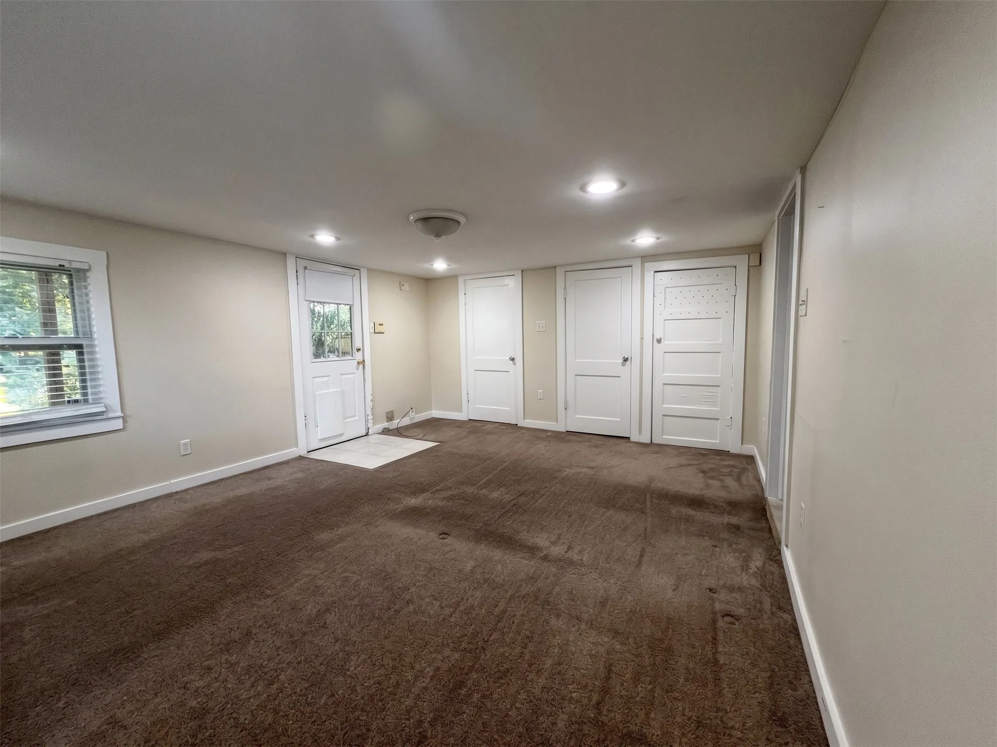 Single Family Residence For Sale in Tarrant County , 7613 Marys Creek Drive, Fort Worth, Texas 76116, 1 Bedroom, 1 Bathroom, Garage spaces, 720 Sqft, built in 1935, mls#21371261, Real Estate Agent in Fort Worth, Homes For Sale in Tarrant county, Homes For Sale in Fort Worth, Realtor in Fort Worth Texas, Real Estate Brokerage Independent Realty Texas, Luminita Cordes Realtor