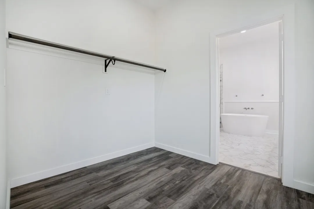 Single Family Residence For Rent in Denton County , 315 Lois Street, Roanoke, Texas 76262, 4 Bedroom, 4 Bathroom, 1 Garage spaces, 3,283 Sqft, built in 2022, mls#21370462, Real Estate Agent in Roanoke, Homes For Rent in Denton county, Homes For Rent in Roanoke, Realtor in Roanoke Texas, Real Estate Brokerage Independent Realty Texas, Luminita Cordes Realtor