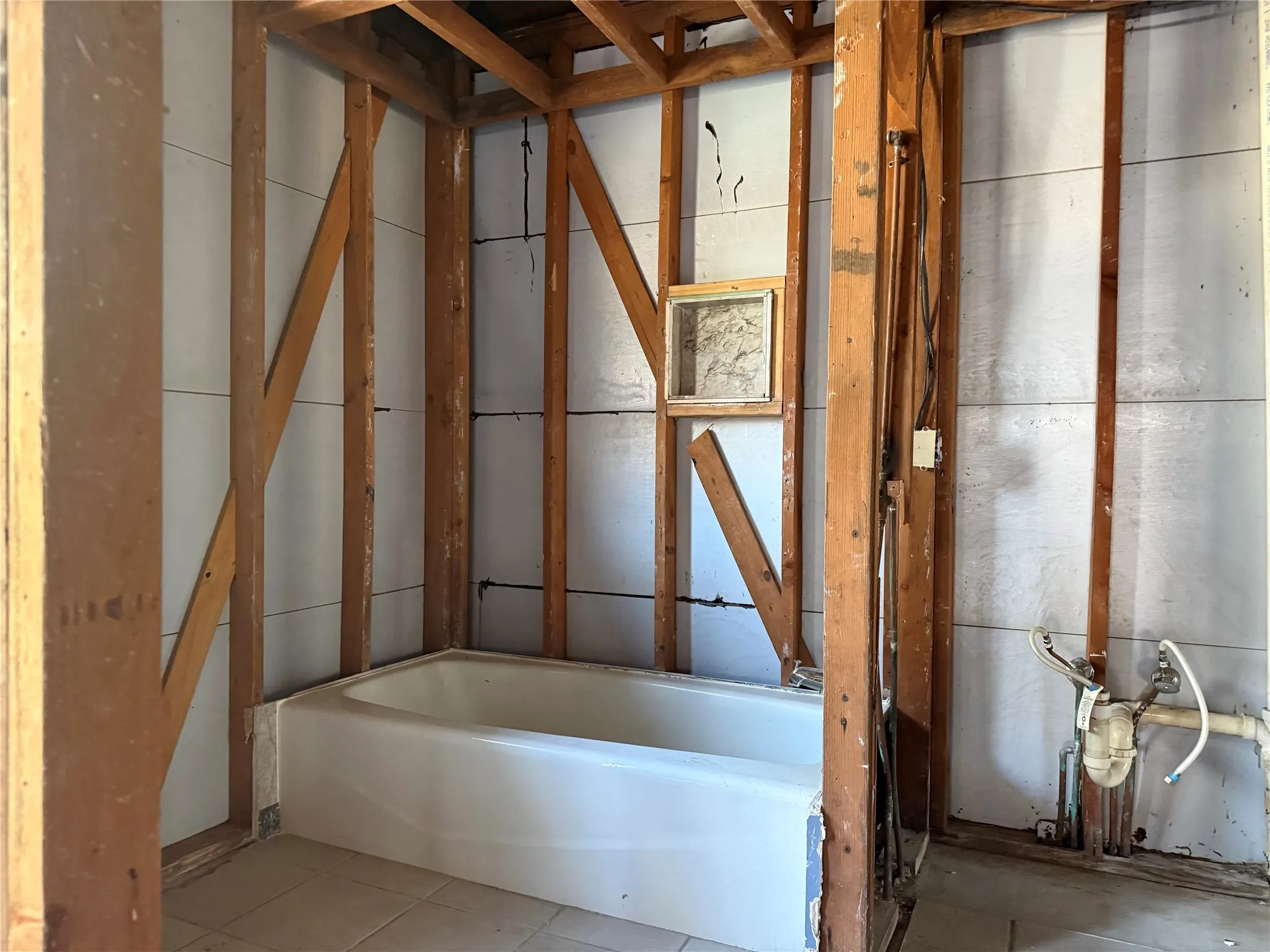 Single Family Residence For Sale in Dallas County , 147 Sandy Oak Lane, Coppell, Texas 75019, 4 Bedroom, 3 Bathroom, 2 Garage spaces, 2,316 Sqft, built in 1980, mls#21372902, Real Estate Agent in Coppell, Homes For Sale in Dallas county, Homes For Sale in Coppell, Realtor in Coppell Texas, Real Estate Brokerage Independent Realty Texas, Luminita Cordes Realtor