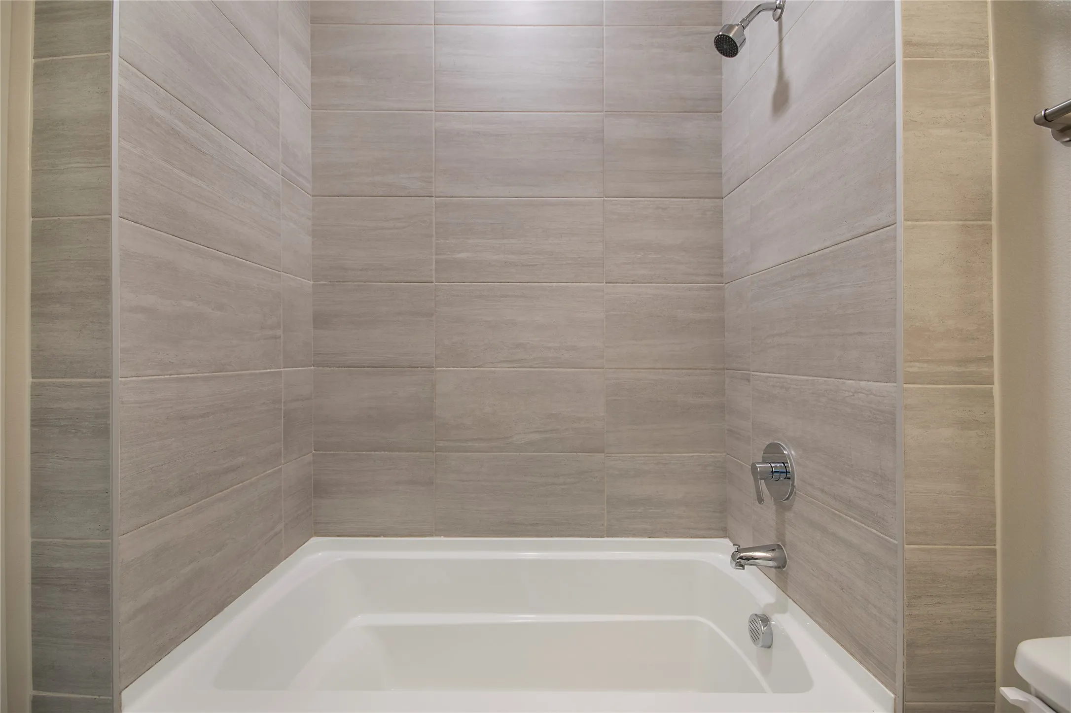 Townhouse For Rent in Collin County , 2100 Legacy Drive 506, Plano, Texas 75023, 3 Bedroom, 4 Bathroom, 2 Garage spaces, 1,897 Sqft, built in 2023, mls#21372892, Real Estate Agent in Plano, Homes For Rent in Collin county, Homes For Rent in Plano, Realtor in Plano Texas, Real Estate Brokerage Independent Realty Texas, Luminita Cordes Realtor