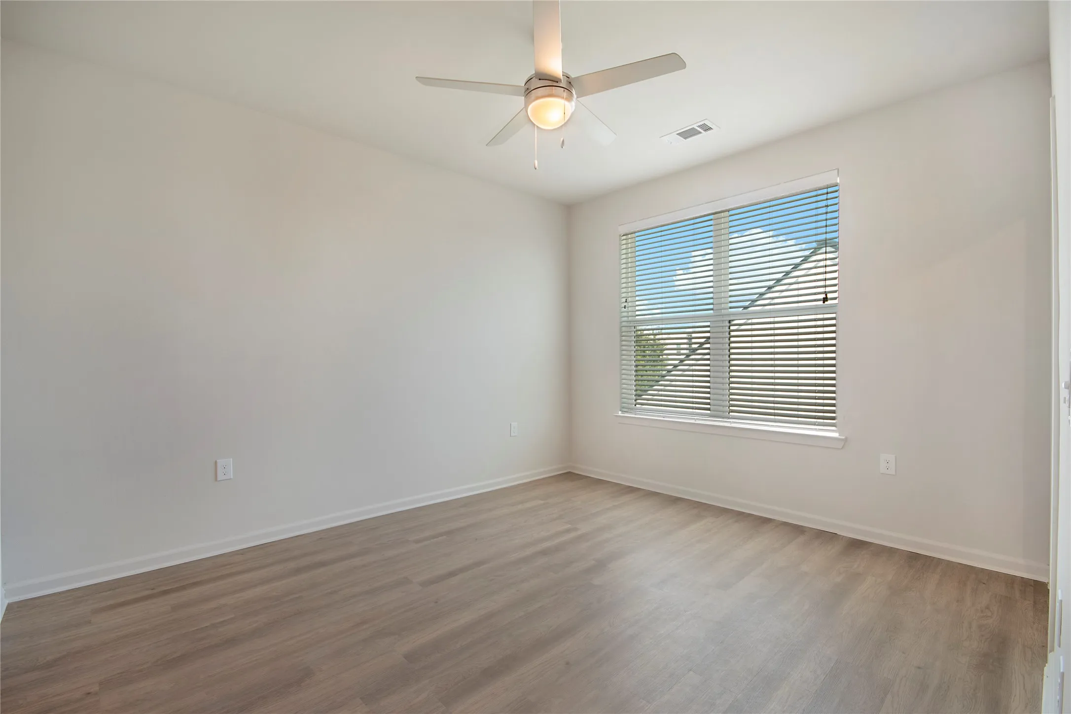 Townhouse For Rent in Collin County , 2100 Legacy Drive 506, Plano, Texas 75023, 3 Bedroom, 4 Bathroom, 2 Garage spaces, 1,897 Sqft, built in 2023, mls#21372892, Real Estate Agent in Plano, Homes For Rent in Collin county, Homes For Rent in Plano, Realtor in Plano Texas, Real Estate Brokerage Independent Realty Texas, Luminita Cordes Realtor