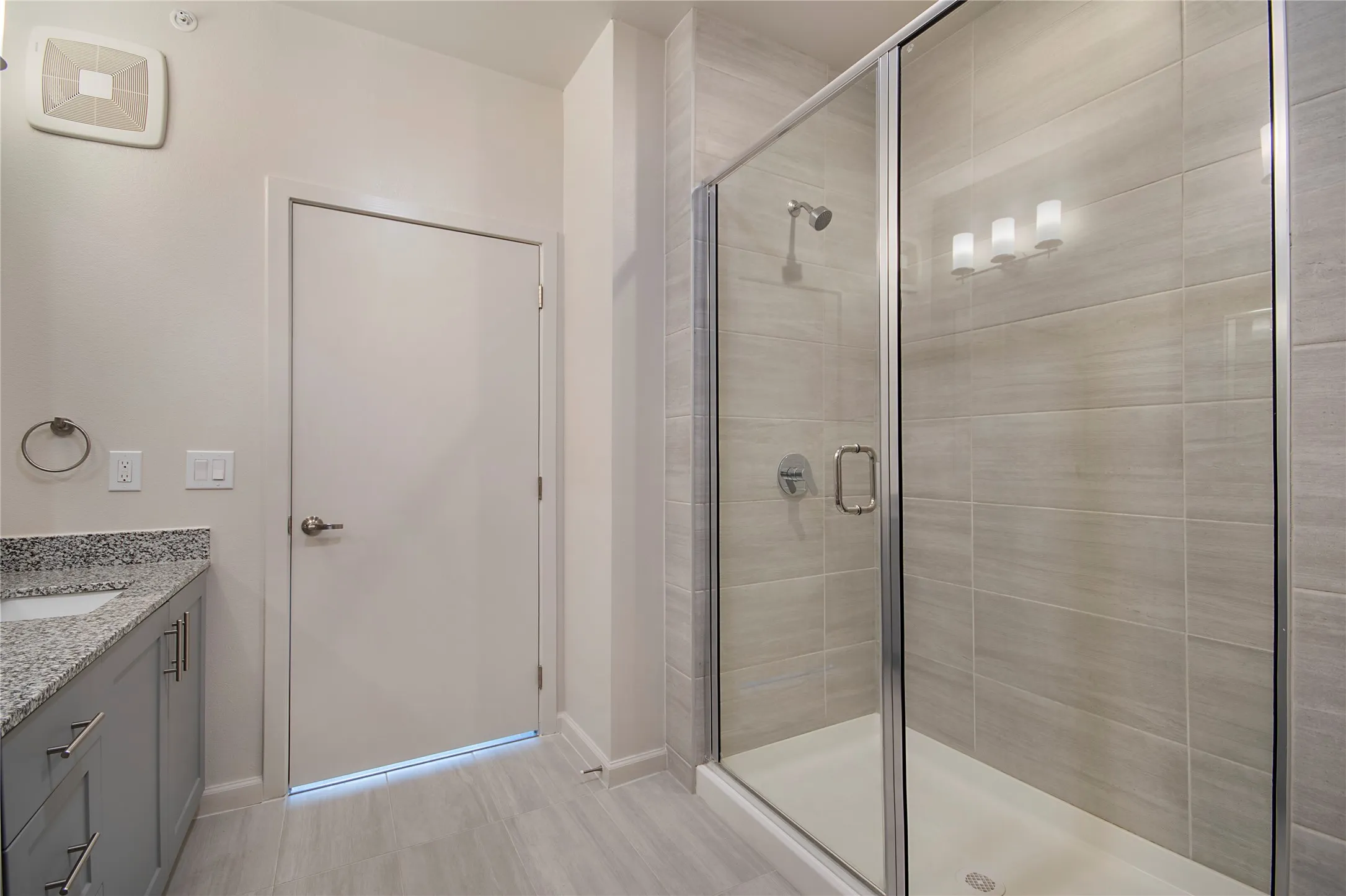 Townhouse For Rent in Collin County , 2100 Legacy Drive 506, Plano, Texas 75023, 3 Bedroom, 4 Bathroom, 2 Garage spaces, 1,897 Sqft, built in 2023, mls#21372892, Real Estate Agent in Plano, Homes For Rent in Collin county, Homes For Rent in Plano, Realtor in Plano Texas, Real Estate Brokerage Independent Realty Texas, Luminita Cordes Realtor