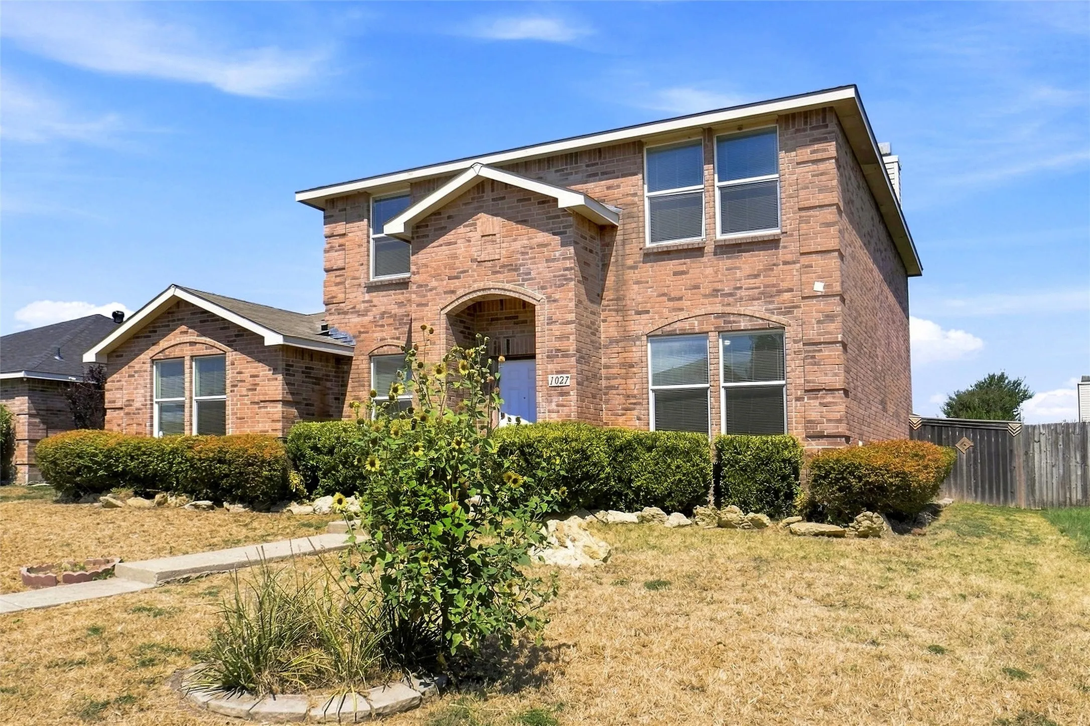Single Family Residence For Sale in Dallas County , 1027 Graystone Drive, Lancaster, Texas 75134, 4 Bedroom, 3 Bathroom, 2 Garage spaces, 2,560 Sqft, built in 2006, mls#21365808, Real Estate Agent in Lancaster, Homes For Sale in Dallas county, Homes For Sale in Lancaster, Realtor in Lancaster Texas, Real Estate Brokerage Independent Realty Texas, Luminita Cordes Realtor