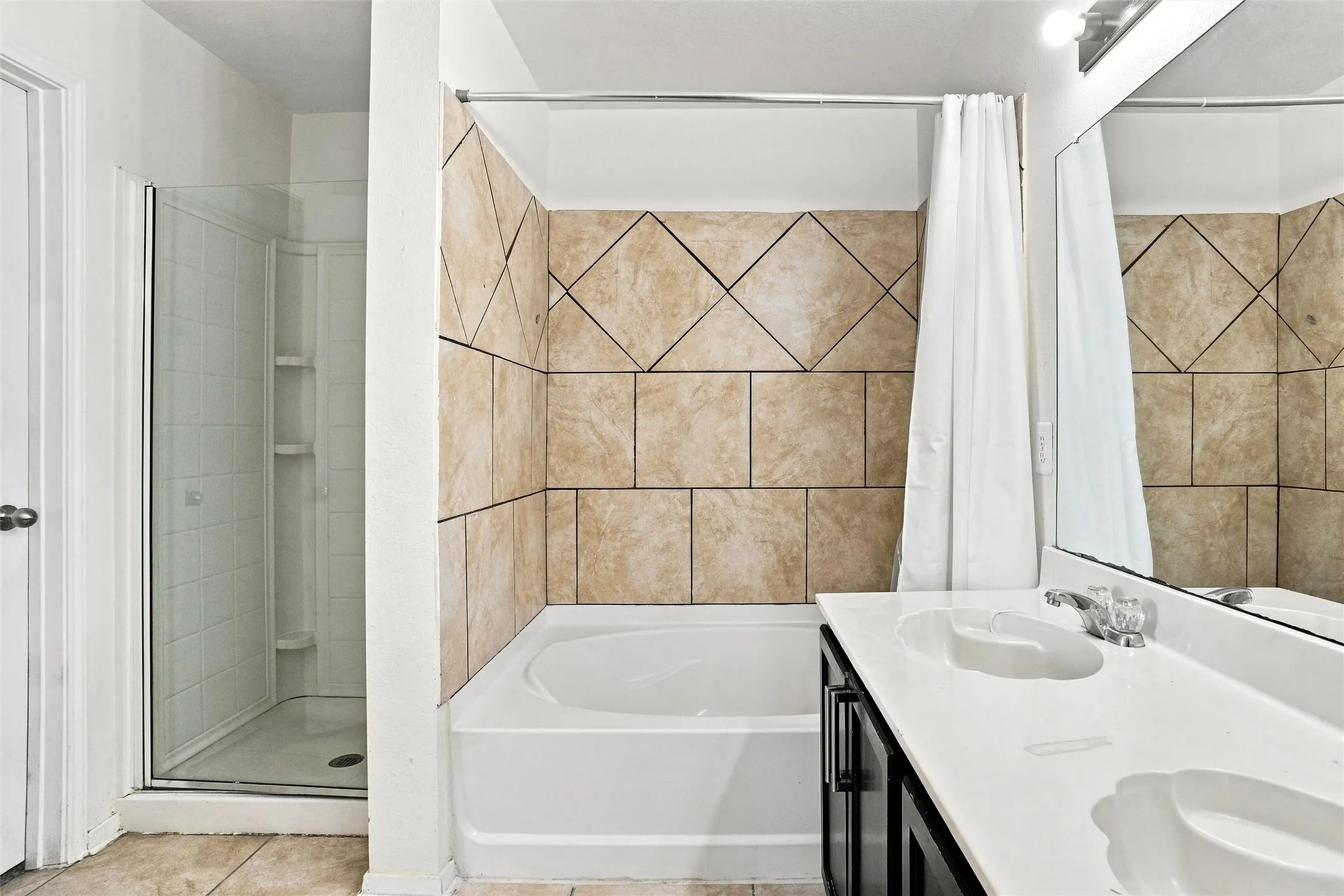 Single Family Residence For Sale in Dallas County , 1027 Graystone Drive, Lancaster, Texas 75134, 4 Bedroom, 3 Bathroom, 2 Garage spaces, 2,560 Sqft, built in 2006, mls#21365808, Real Estate Agent in Lancaster, Homes For Sale in Dallas county, Homes For Sale in Lancaster, Realtor in Lancaster Texas, Real Estate Brokerage Independent Realty Texas, Luminita Cordes Realtor