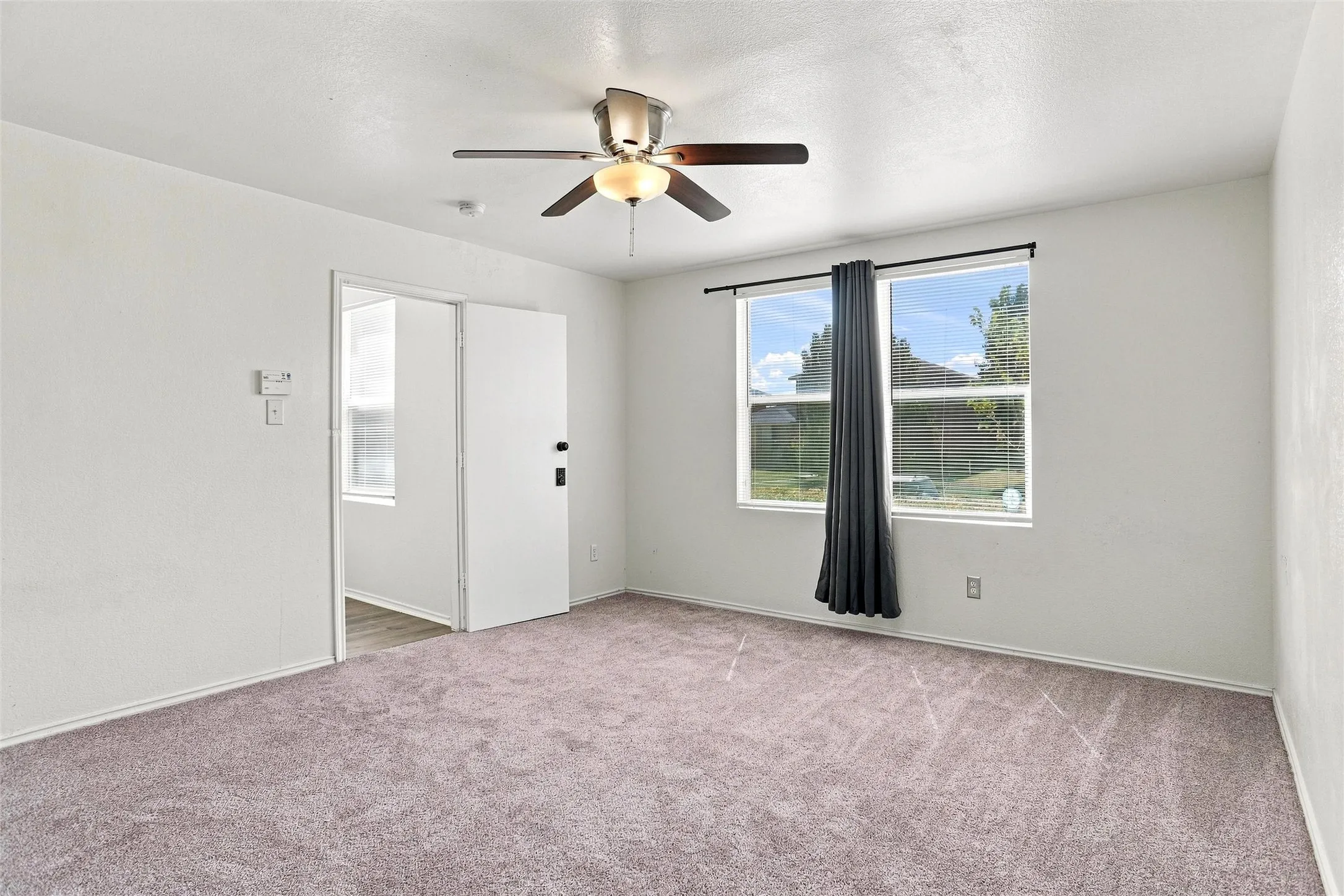 Single Family Residence For Sale in Dallas County , 1027 Graystone Drive, Lancaster, Texas 75134, 4 Bedroom, 3 Bathroom, 2 Garage spaces, 2,560 Sqft, built in 2006, mls#21365808, Real Estate Agent in Lancaster, Homes For Sale in Dallas county, Homes For Sale in Lancaster, Realtor in Lancaster Texas, Real Estate Brokerage Independent Realty Texas, Luminita Cordes Realtor