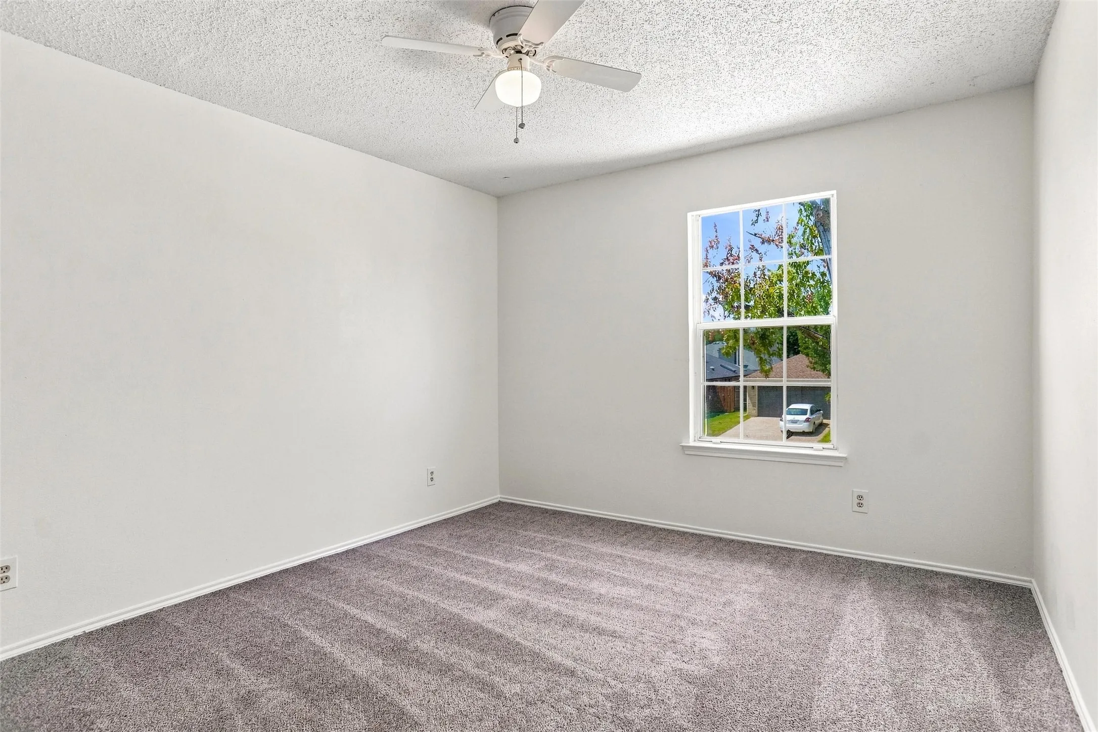 Single Family Residence For Sale in Tarrant County , 4138 Scotland Drive, Grand Prairie, Texas 75052, 4 Bedroom, 3 Bathroom, 2 Garage spaces, 2,476 Sqft, built in 1987, mls#21363606, Real Estate Agent in Grand Prairie, Homes For Sale in Tarrant county, Homes For Sale in Grand Prairie, Realtor in Grand Prairie Texas, Real Estate Brokerage Independent Realty Texas, Luminita Cordes Realtor