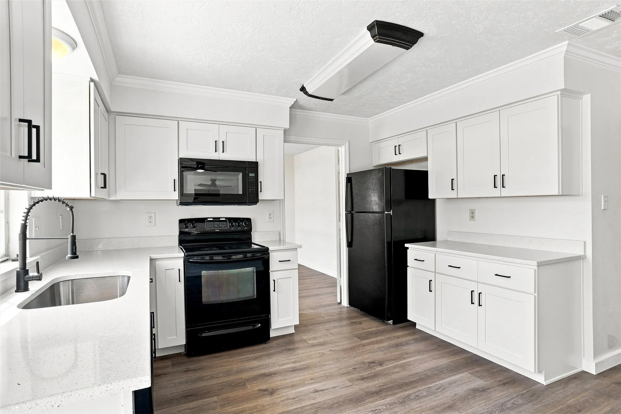 Single Family Residence For Sale in Tarrant County , 4138 Scotland Drive, Grand Prairie, Texas 75052, 4 Bedroom, 3 Bathroom, 2 Garage spaces, 2,476 Sqft, built in 1987, mls#21363606, Real Estate Agent in Grand Prairie, Homes For Sale in Tarrant county, Homes For Sale in Grand Prairie, Realtor in Grand Prairie Texas, Real Estate Brokerage Independent Realty Texas, Luminita Cordes Realtor