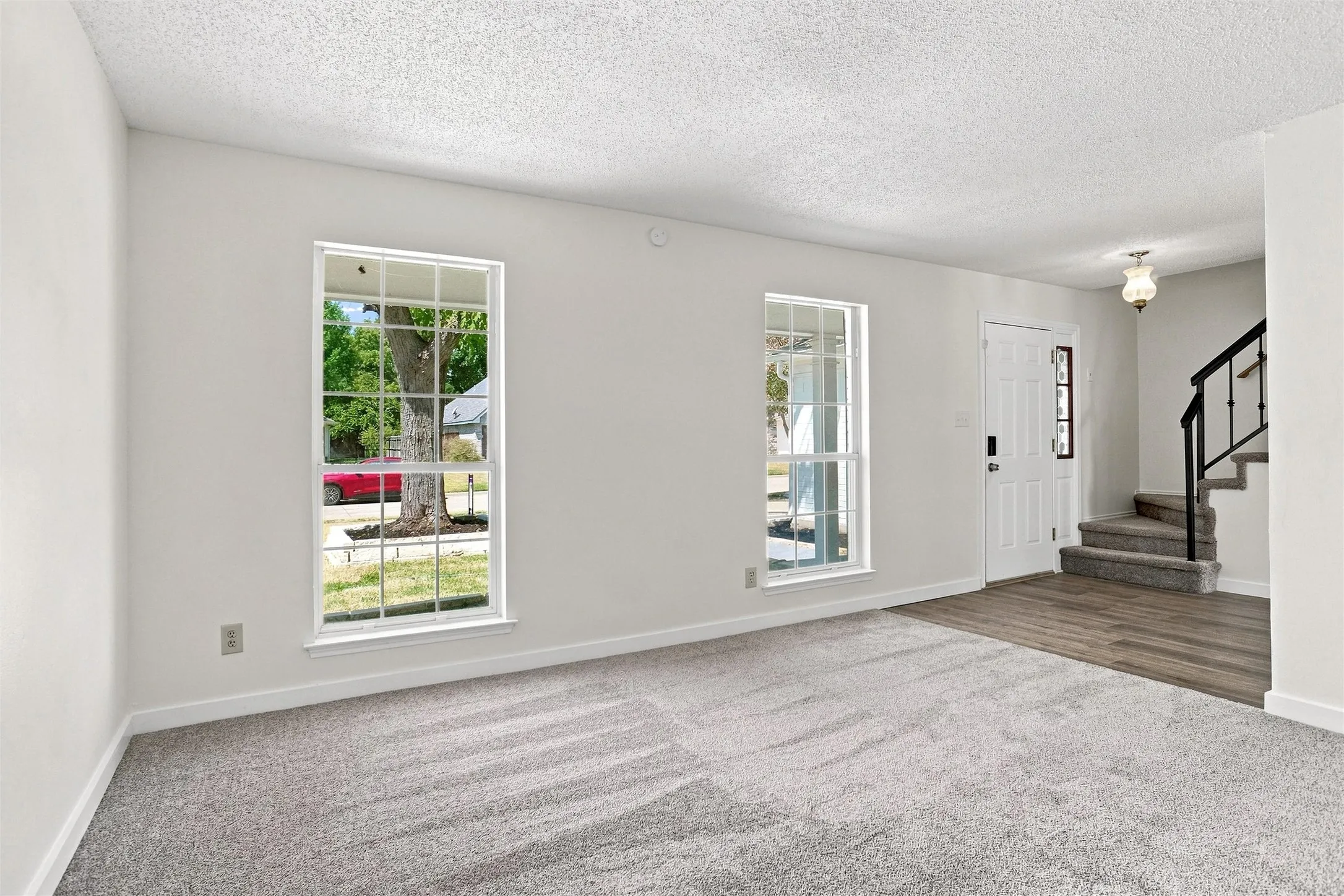 Single Family Residence For Sale in Tarrant County , 4138 Scotland Drive, Grand Prairie, Texas 75052, 4 Bedroom, 3 Bathroom, 2 Garage spaces, 2,476 Sqft, built in 1987, mls#21363606, Real Estate Agent in Grand Prairie, Homes For Sale in Tarrant county, Homes For Sale in Grand Prairie, Realtor in Grand Prairie Texas, Real Estate Brokerage Independent Realty Texas, Luminita Cordes Realtor