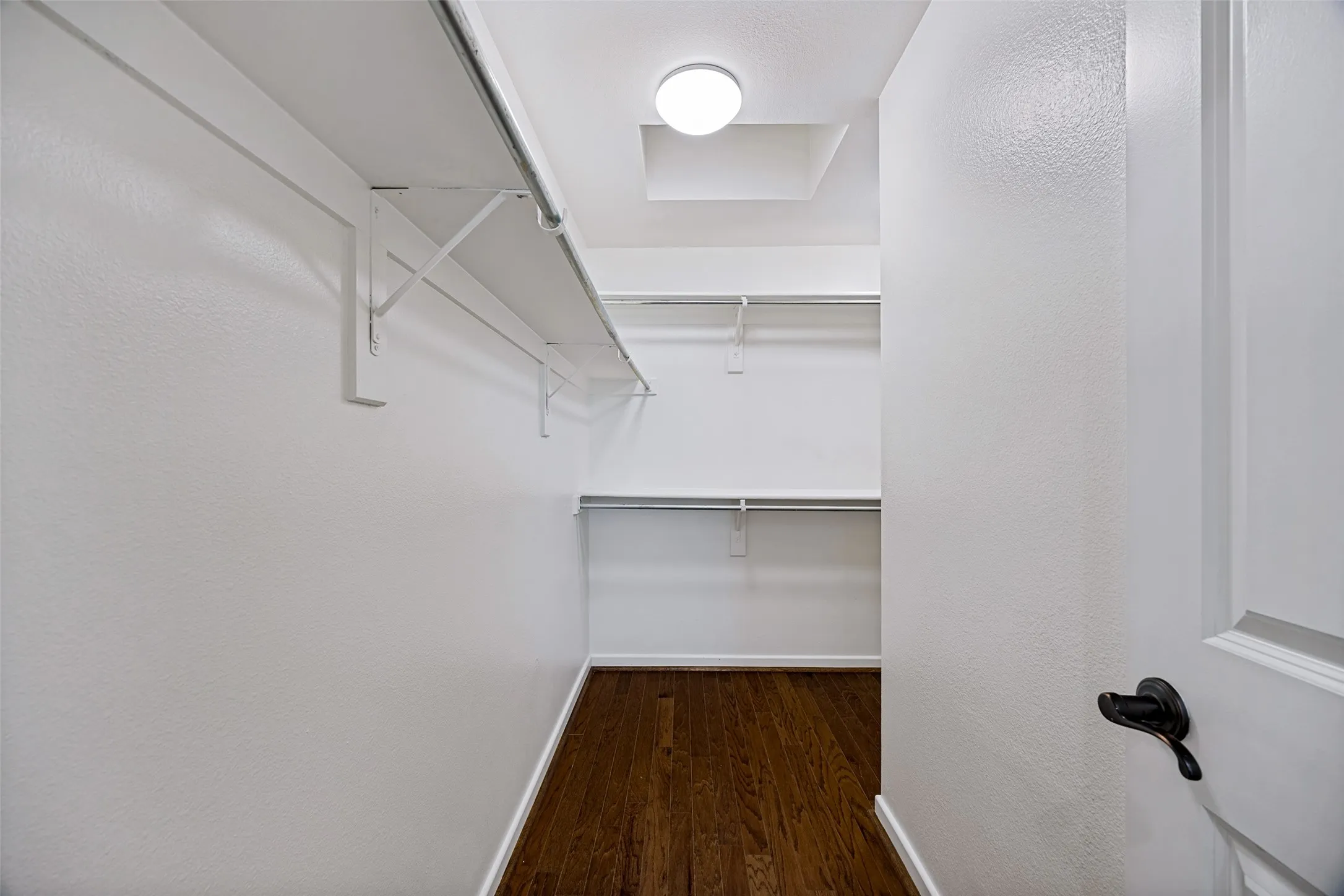 Townhouse For Sale in Dallas County , 1852 Summit Avenue, Dallas, Texas 75206, 2 Bedroom, 3 Bathroom, 2 Garage spaces, 1,454 Sqft, built in 2005, mls#21371572, Real Estate Agent in Dallas, Homes For Sale in Dallas county, Homes For Sale in Dallas, Realtor in Dallas Texas, Real Estate Brokerage Independent Realty Texas, Luminita Cordes Realtor