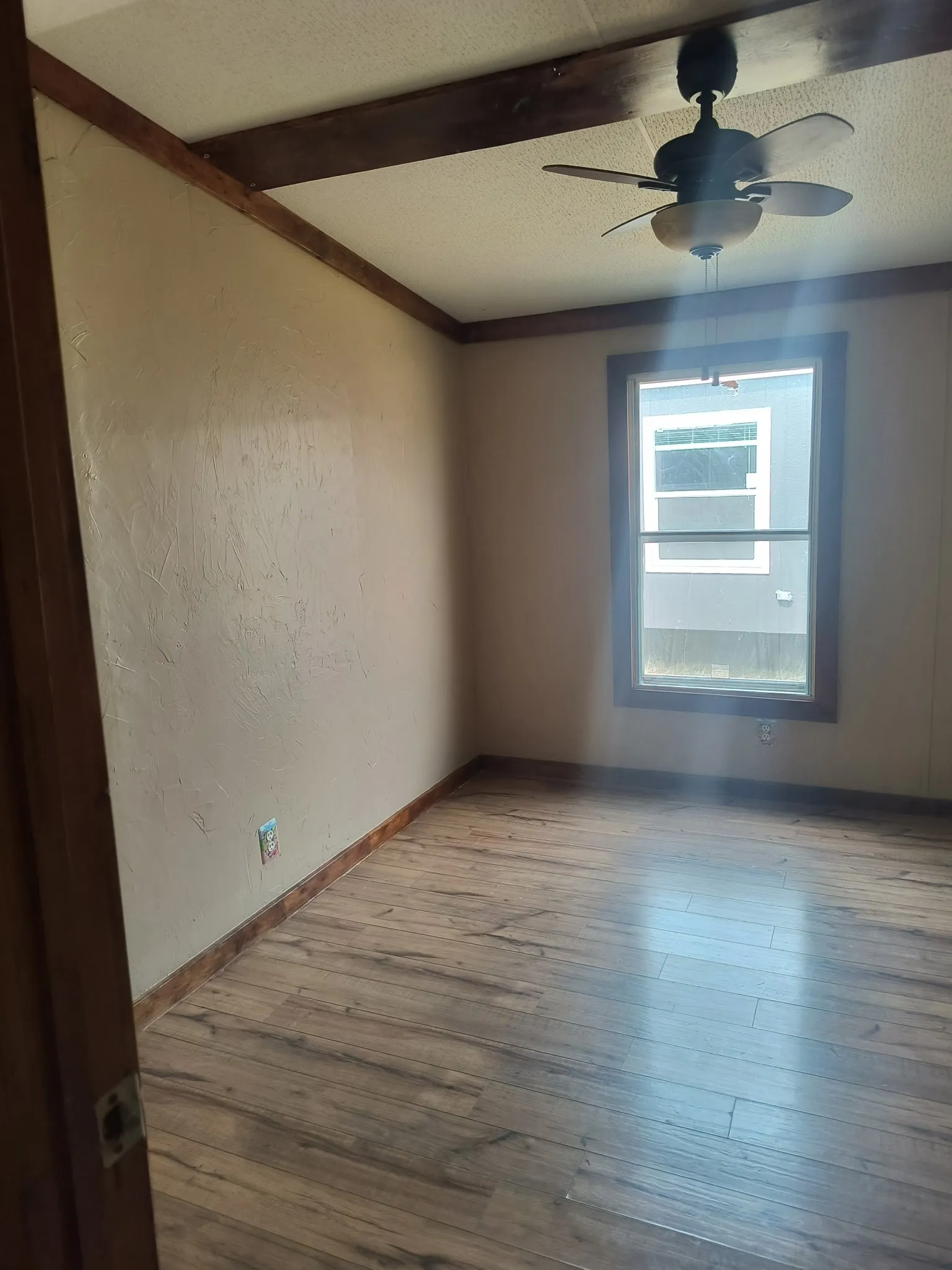 Mobile Home For Rent in Hood County , 4117 Gloria Court, Granbury, Texas 76049, 3 Bedroom, 2 Bathroom, Garage spaces, 1,216 Sqft, built in 2006, mls#21372899, Real Estate Agent in Granbury, Homes For Rent in Hood county, Homes For Rent in Granbury, Realtor in Granbury Texas, Real Estate Brokerage Independent Realty Texas, Luminita Cordes Realtor