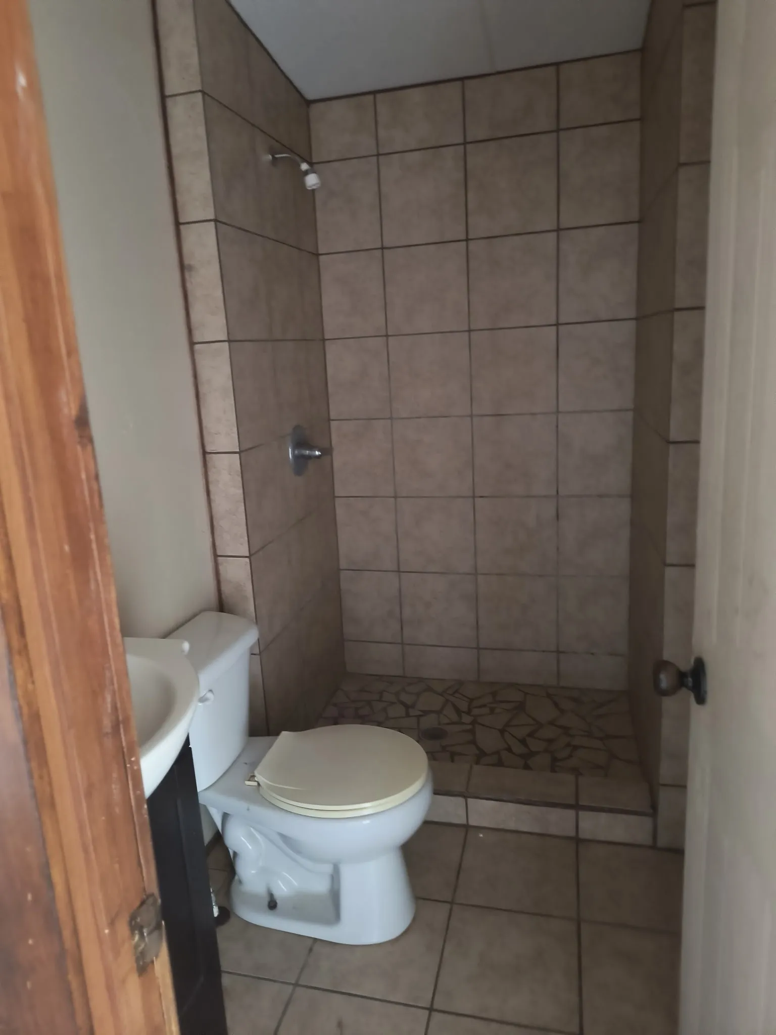Mobile Home For Rent in Hood County , 4117 Gloria Court, Granbury, Texas 76049, 3 Bedroom, 2 Bathroom, Garage spaces, 1,216 Sqft, built in 2006, mls#21372899, Real Estate Agent in Granbury, Homes For Rent in Hood county, Homes For Rent in Granbury, Realtor in Granbury Texas, Real Estate Brokerage Independent Realty Texas, Luminita Cordes Realtor