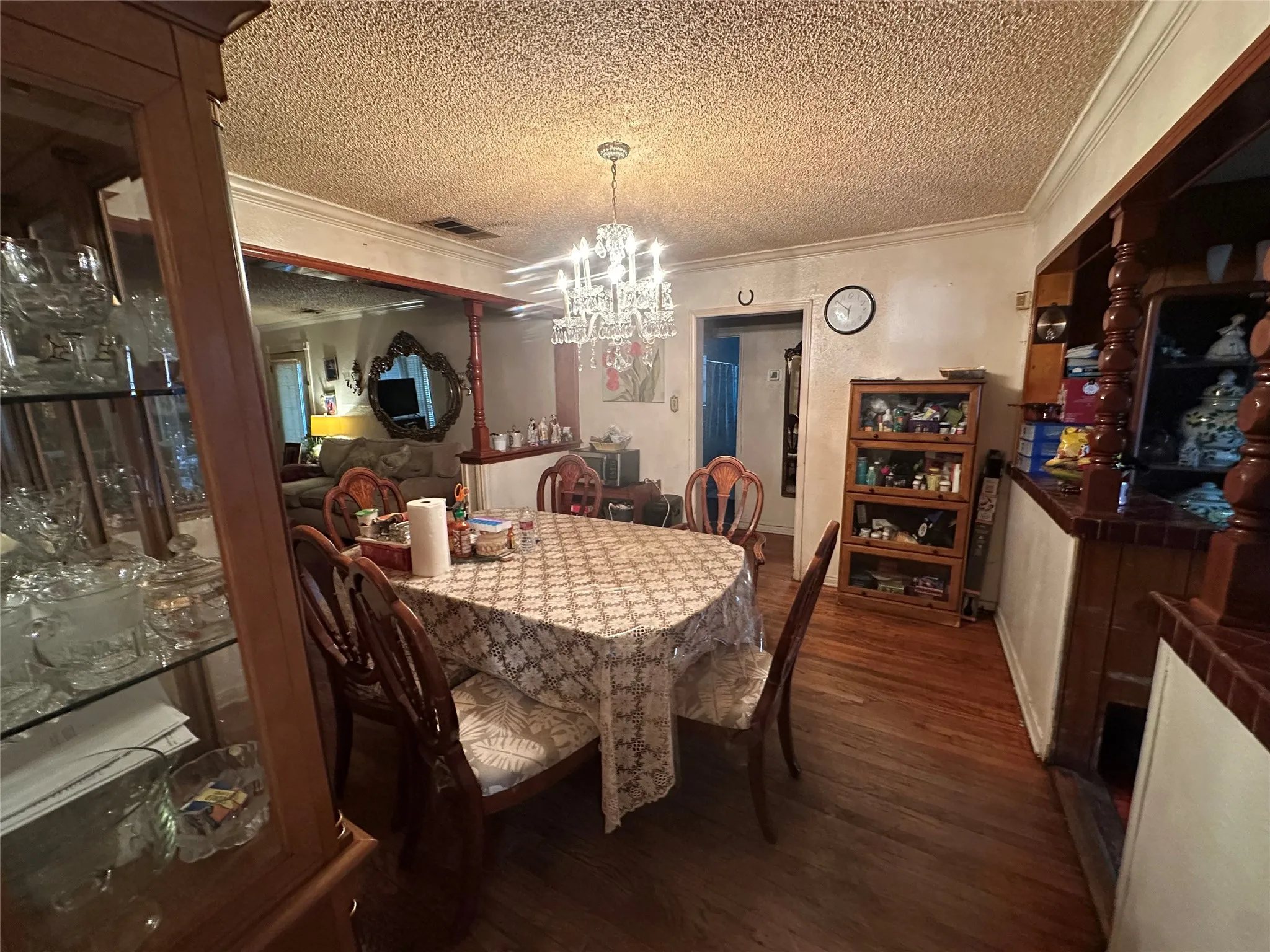 Single Family Residence For Sale in Dallas County , 7805 Wanebe Drive, Dallas, Texas 75235, 3 Bedroom, 2 Bathroom, Garage spaces, 1,561 Sqft, built in 1948, mls#21372900, Real Estate Agent in Dallas, Homes For Sale in Dallas county, Homes For Sale in Dallas, Realtor in Dallas Texas, Real Estate Brokerage Independent Realty Texas, Luminita Cordes Realtor