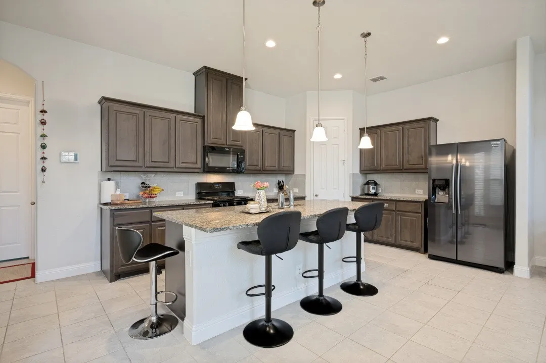 Single Family Residence For Rent in Collin County , 3812 Cliffstone Way, Mc Kinney, Texas 75070, 3 Bedroom, 3 Bathroom, 2 Garage spaces, 2,033 Sqft, built in 2018, mls#21372843, Real Estate Agent in Mc Kinney, Homes For Rent in Collin county, Homes For Rent in Mc Kinney, Realtor in Mc Kinney Texas, Real Estate Brokerage Independent Realty Texas, Luminita Cordes Realtor