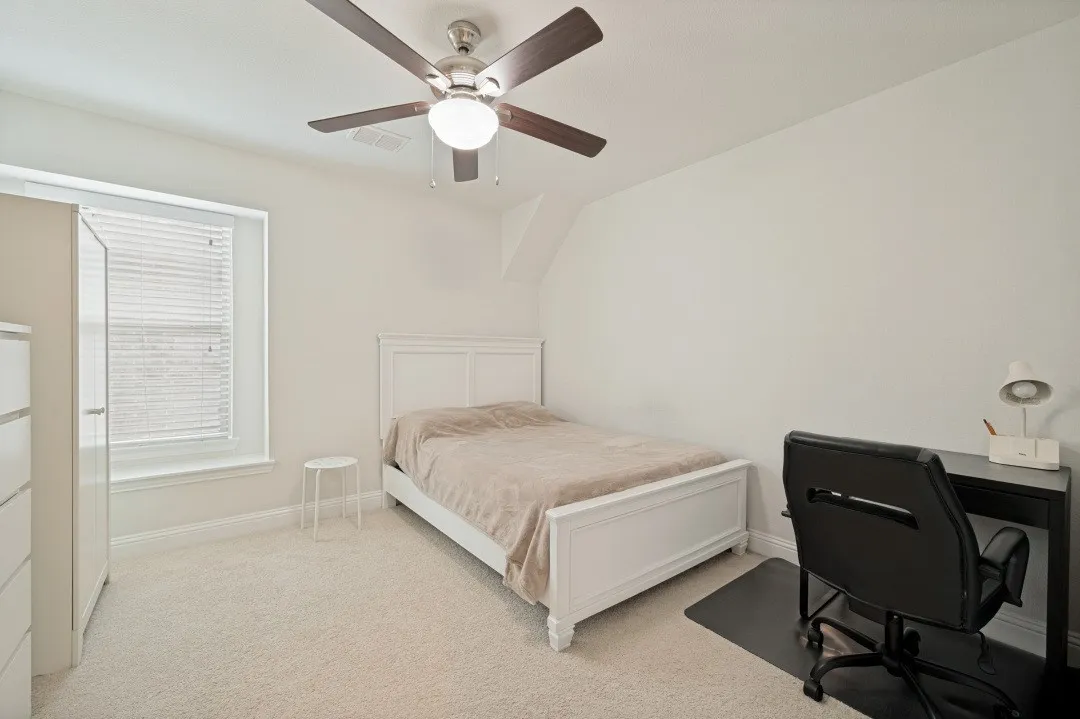 Single Family Residence For Rent in Collin County , 3812 Cliffstone Way, Mc Kinney, Texas 75070, 3 Bedroom, 3 Bathroom, 2 Garage spaces, 2,033 Sqft, built in 2018, mls#21372843, Real Estate Agent in Mc Kinney, Homes For Rent in Collin county, Homes For Rent in Mc Kinney, Realtor in Mc Kinney Texas, Real Estate Brokerage Independent Realty Texas, Luminita Cordes Realtor