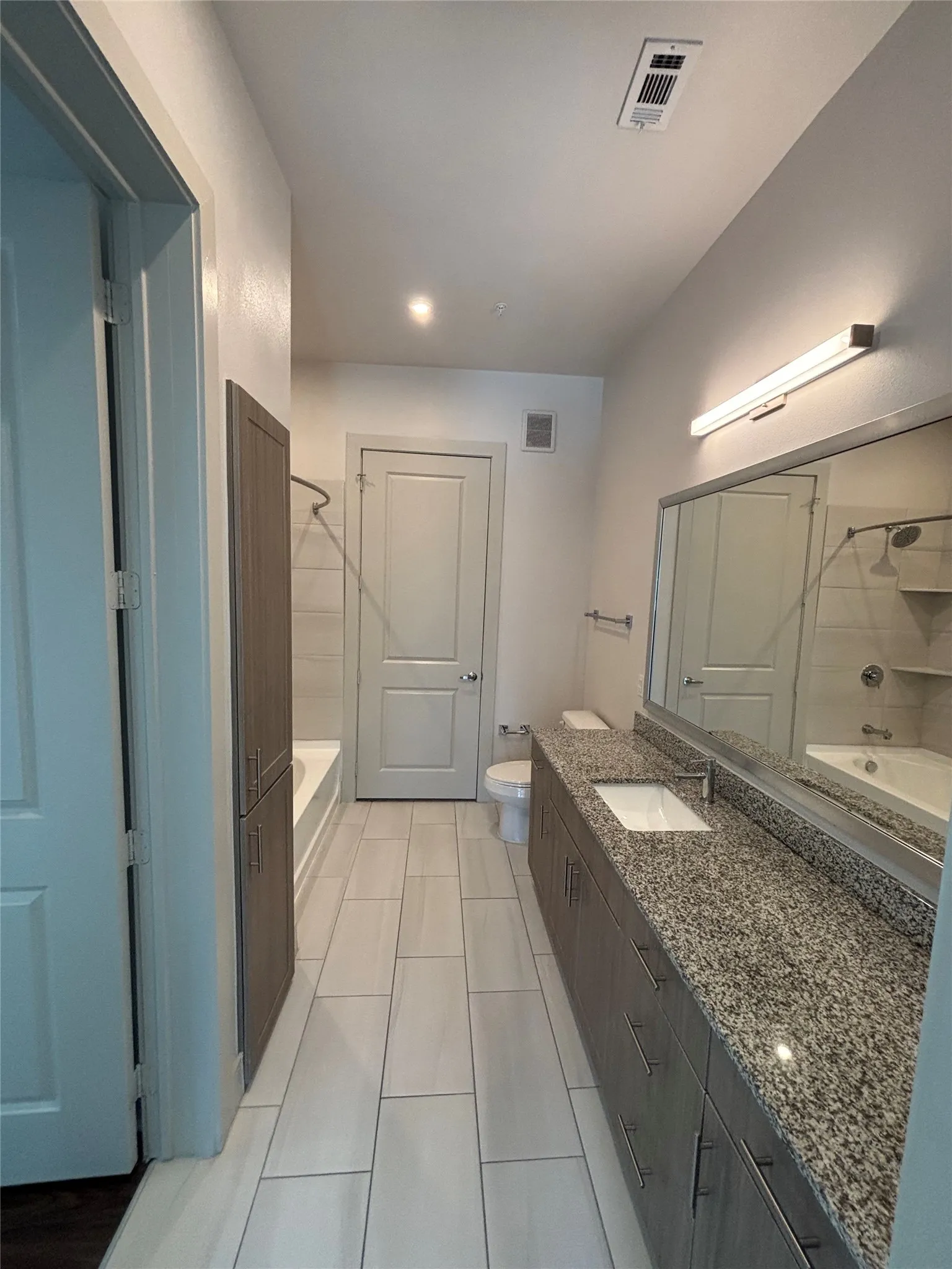 Apartment For Rent in Collin County , 6303 Frisco Square Boulevard 306, Frisco, Texas 75034, 1 Bedroom, 1 Bathroom, 1 Garage spaces, 702 Sqft, built in 2020, mls#21372916, Real Estate Agent in Frisco, Homes For Rent in Collin county, Homes For Rent in Frisco, Realtor in Frisco Texas, Real Estate Brokerage Independent Realty Texas, Luminita Cordes Realtor