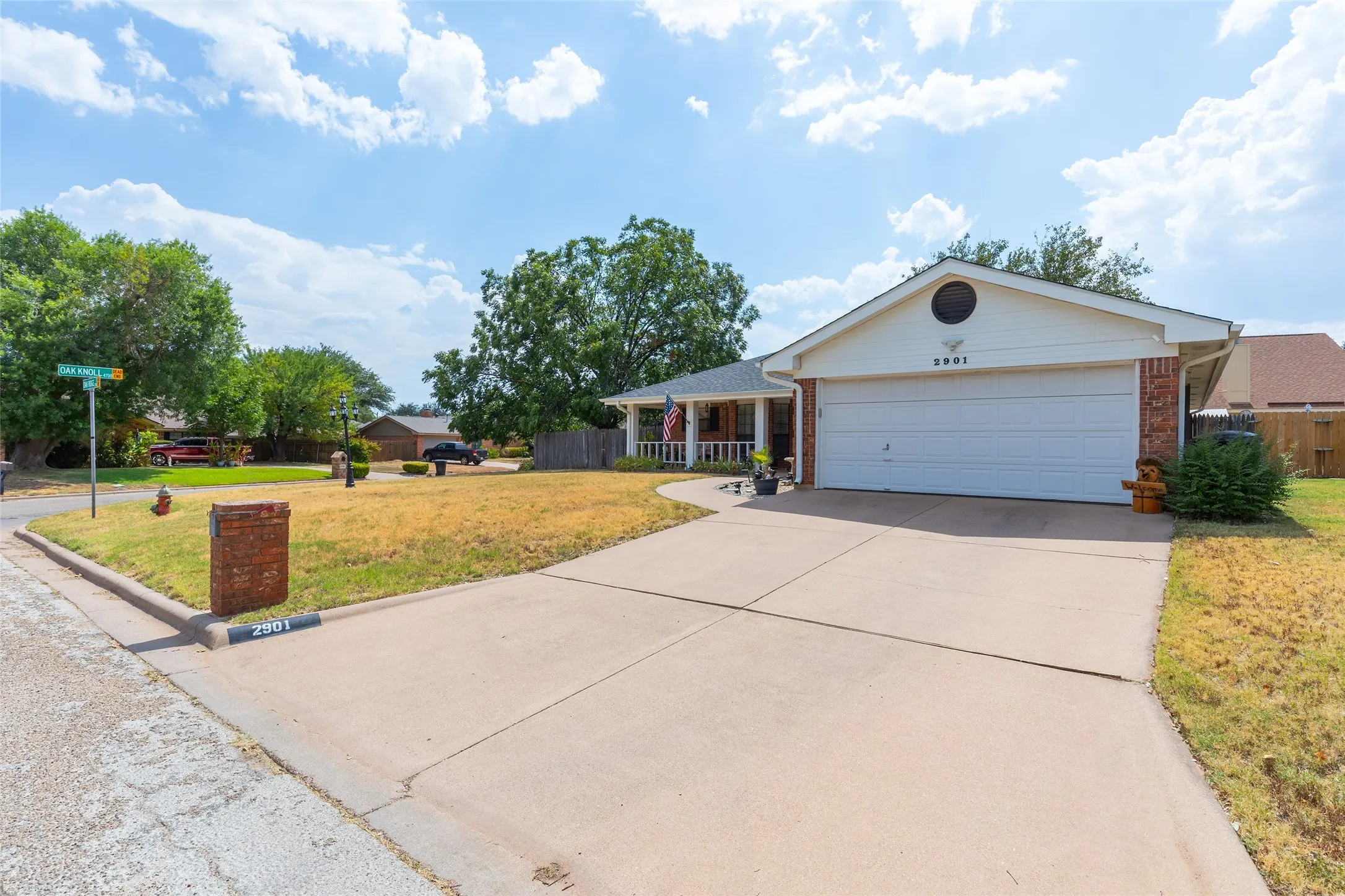 Single Family Residence For Sale in Taylor County , 2901 Oak Ridge Court, Abilene, Texas 79606, 3 Bedroom, 2 Bathroom, 2 Garage spaces, 1,532 Sqft, built in 1986, mls#21372927, Real Estate Agent in Abilene, Homes For Sale in Taylor county, Homes For Sale in Abilene, Realtor in Abilene Texas, Real Estate Brokerage Independent Realty Texas, Luminita Cordes Realtor
