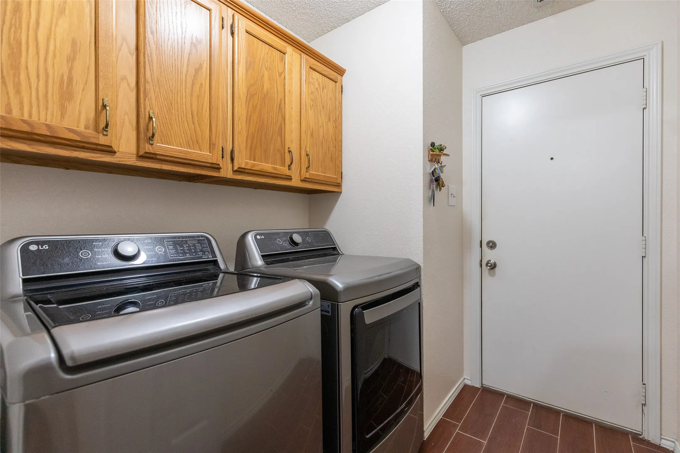 Single Family Residence For Sale in Taylor County , 2901 Oak Ridge Court, Abilene, Texas 79606, 3 Bedroom, 2 Bathroom, 2 Garage spaces, 1,532 Sqft, built in 1986, mls#21372927, Real Estate Agent in Abilene, Homes For Sale in Taylor county, Homes For Sale in Abilene, Realtor in Abilene Texas, Real Estate Brokerage Independent Realty Texas, Luminita Cordes Realtor