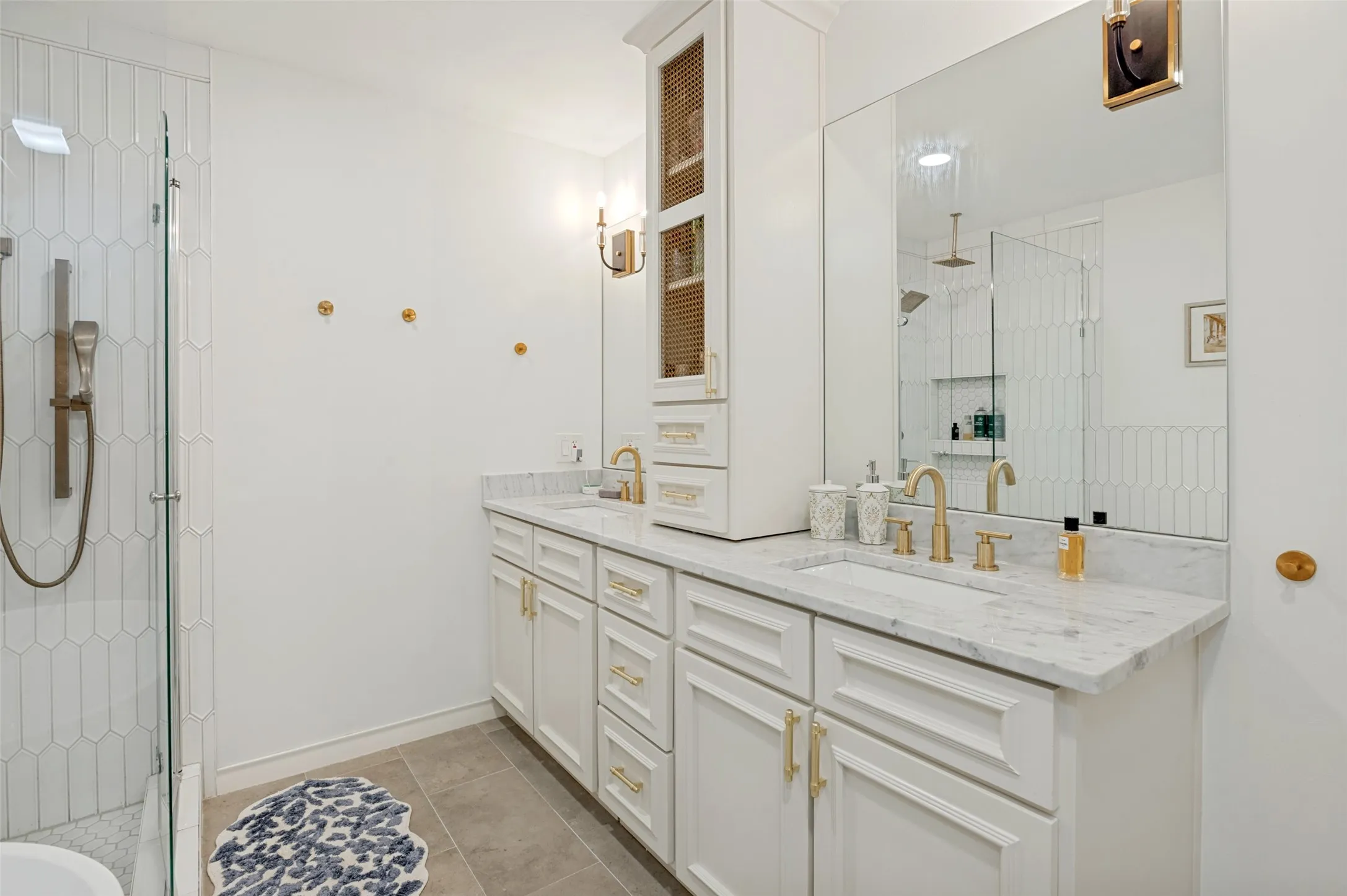 Condominium For Sale in Dallas County , 6234 Bandera Avenue D, Dallas, Texas 75225, 2 Bedroom, 3 Bathroom, Garage spaces, 1,594 Sqft, built in 1958, mls#21372882, Real Estate Agent in Dallas, Homes For Sale in Dallas county, Homes For Sale in Dallas, Realtor in Dallas Texas, Real Estate Brokerage Independent Realty Texas, Luminita Cordes Realtor