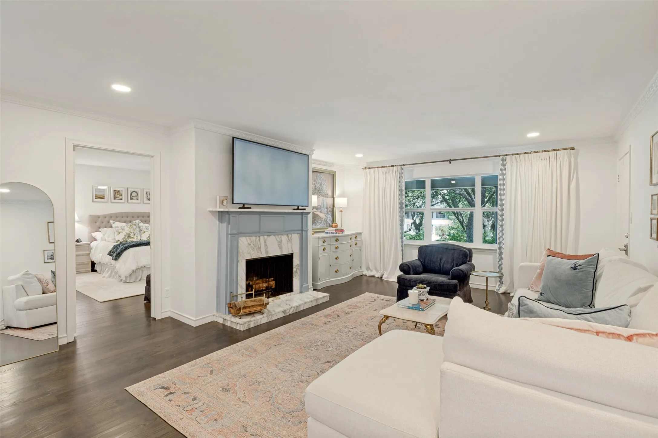 Condominium For Sale in Dallas County , 6234 Bandera Avenue D, Dallas, Texas 75225, 2 Bedroom, 3 Bathroom, Garage spaces, 1,594 Sqft, built in 1958, mls#21372882, Real Estate Agent in Dallas, Homes For Sale in Dallas county, Homes For Sale in Dallas, Realtor in Dallas Texas, Real Estate Brokerage Independent Realty Texas, Luminita Cordes Realtor