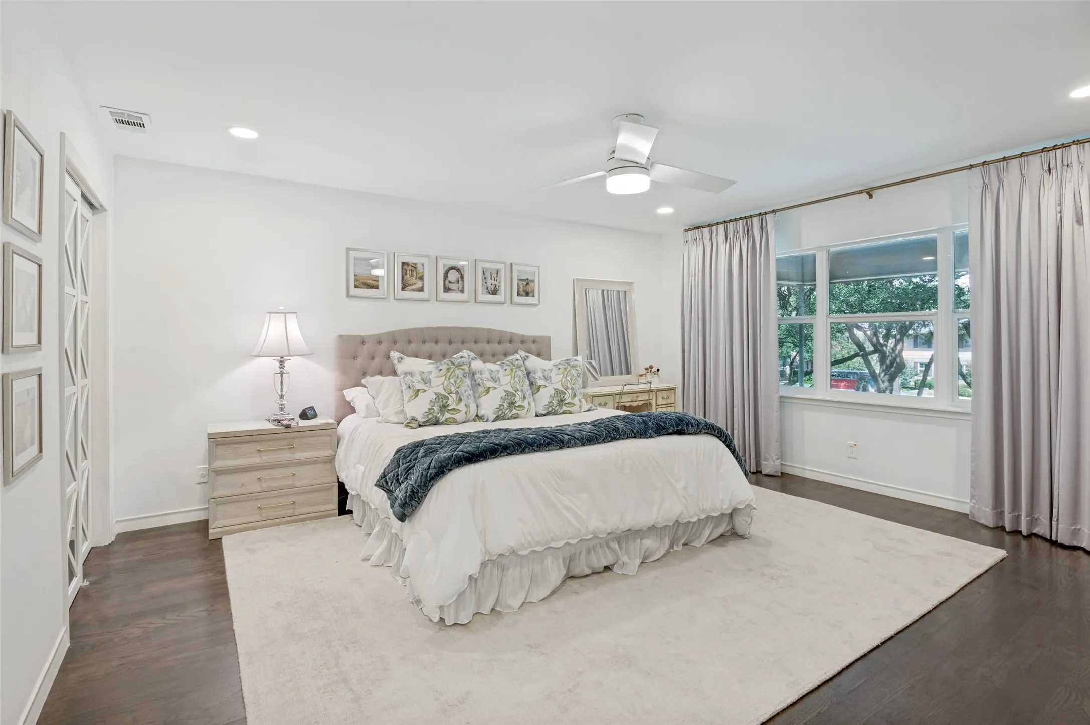 Condominium For Sale in Dallas County , 6234 Bandera Avenue D, Dallas, Texas 75225, 2 Bedroom, 3 Bathroom, Garage spaces, 1,594 Sqft, built in 1958, mls#21372882, Real Estate Agent in Dallas, Homes For Sale in Dallas county, Homes For Sale in Dallas, Realtor in Dallas Texas, Real Estate Brokerage Independent Realty Texas, Luminita Cordes Realtor